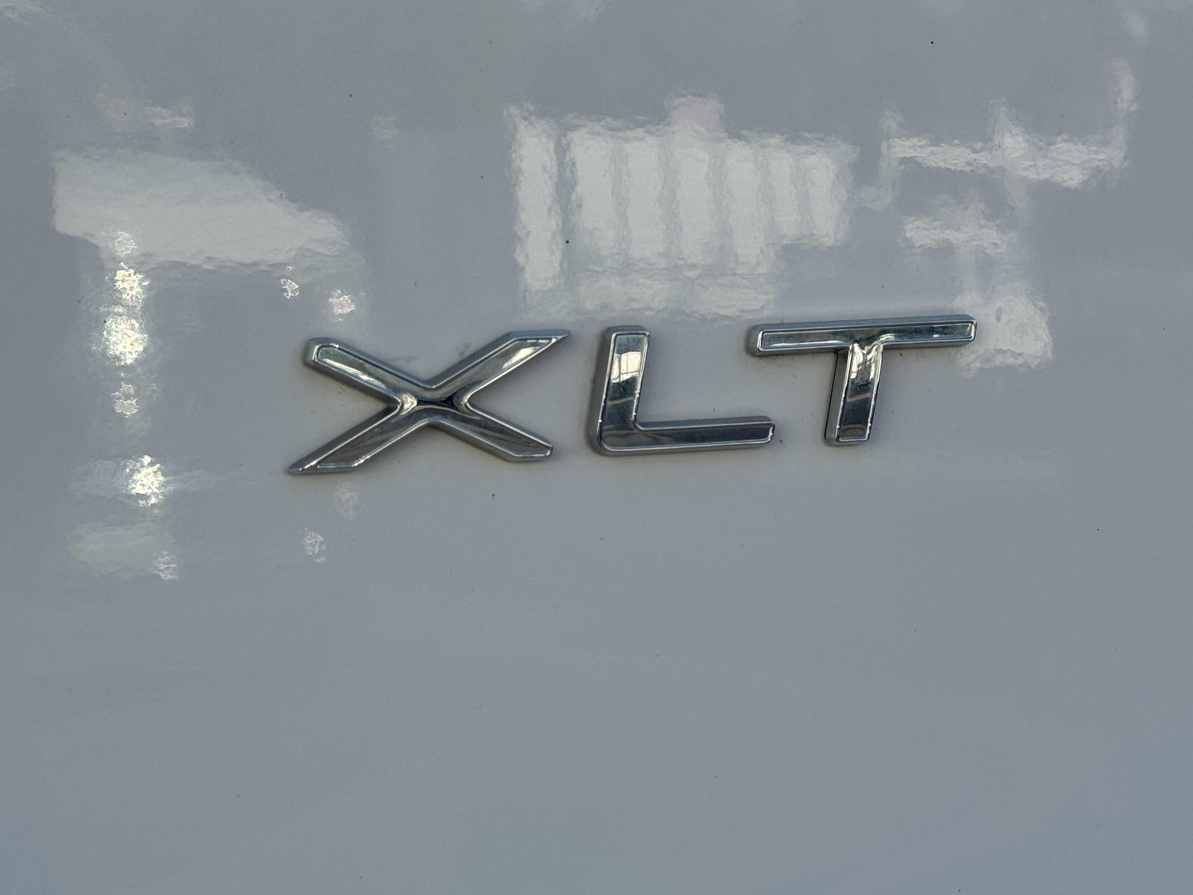 2023 Ford Transit Passenger Wagon XLT