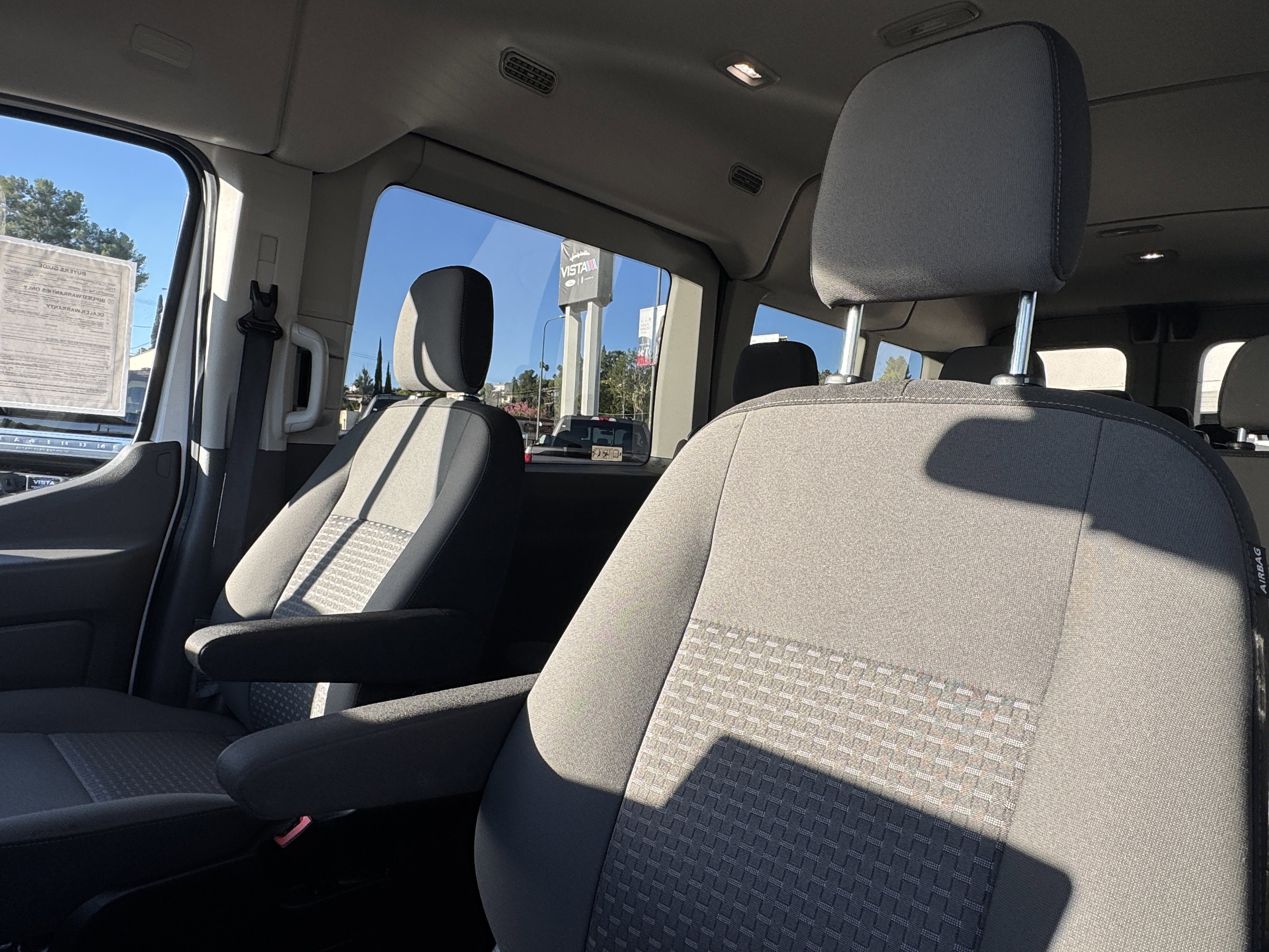 2023 Ford Transit Passenger Wagon XLT