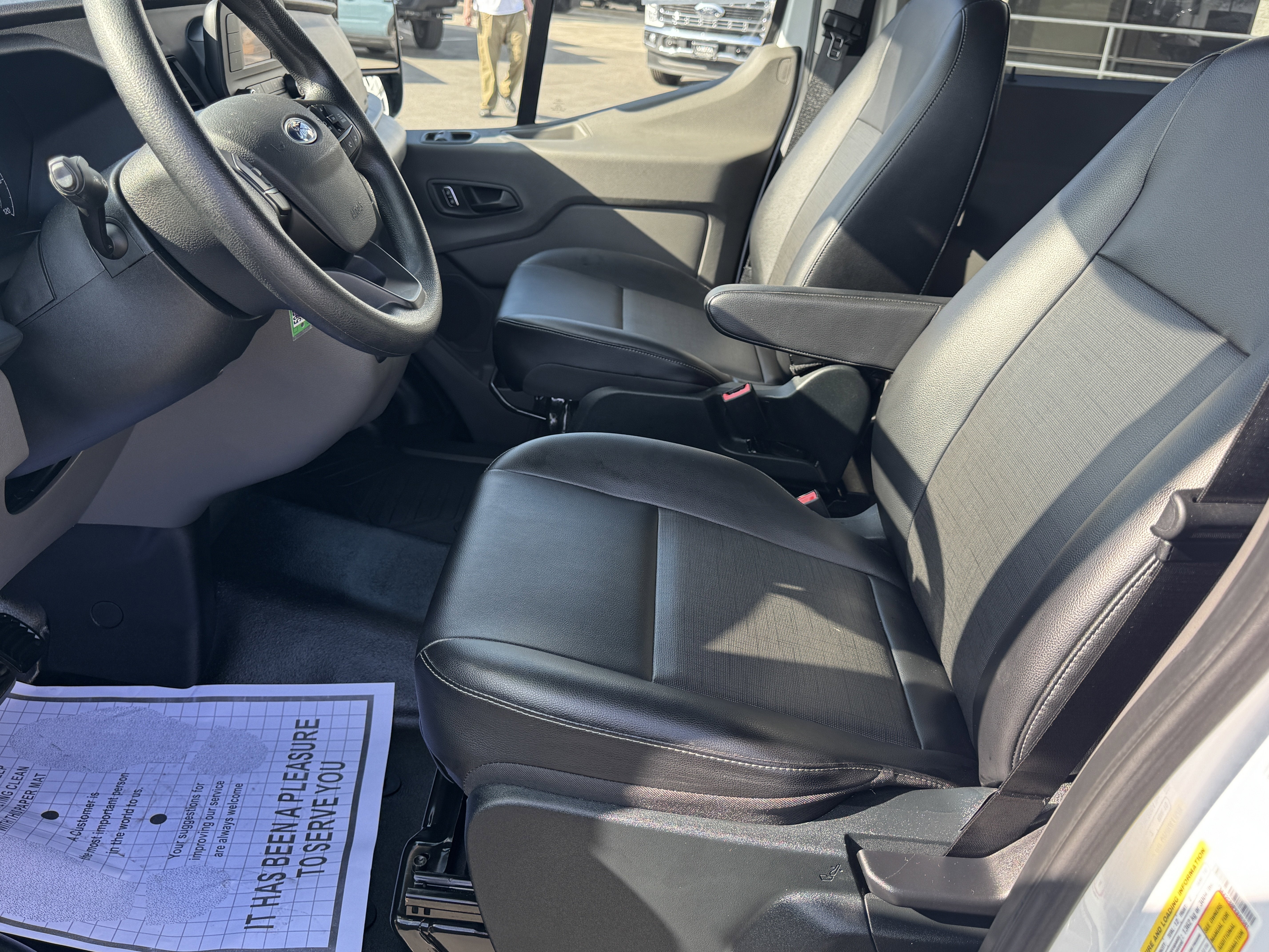 2023 Ford Transit Passenger Wagon XL