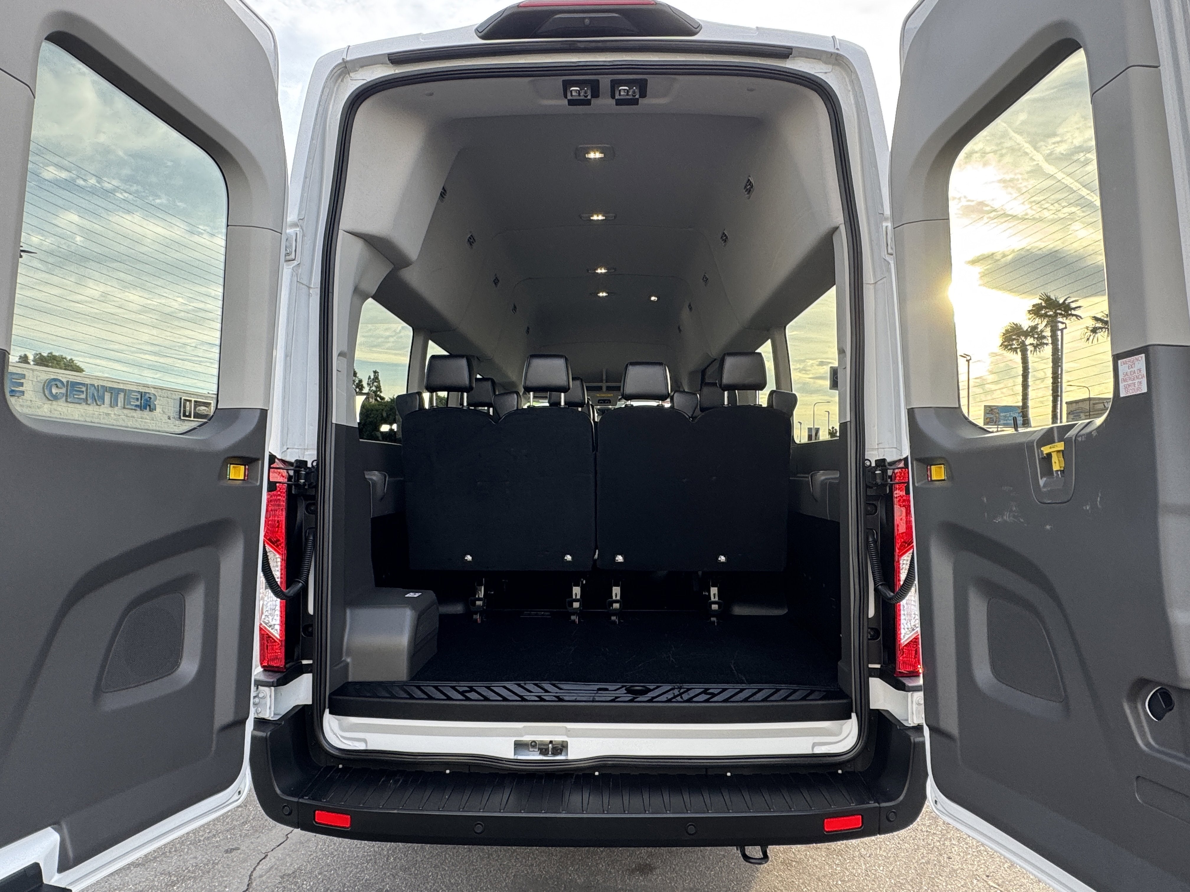 2023 Ford Transit Passenger Wagon XL