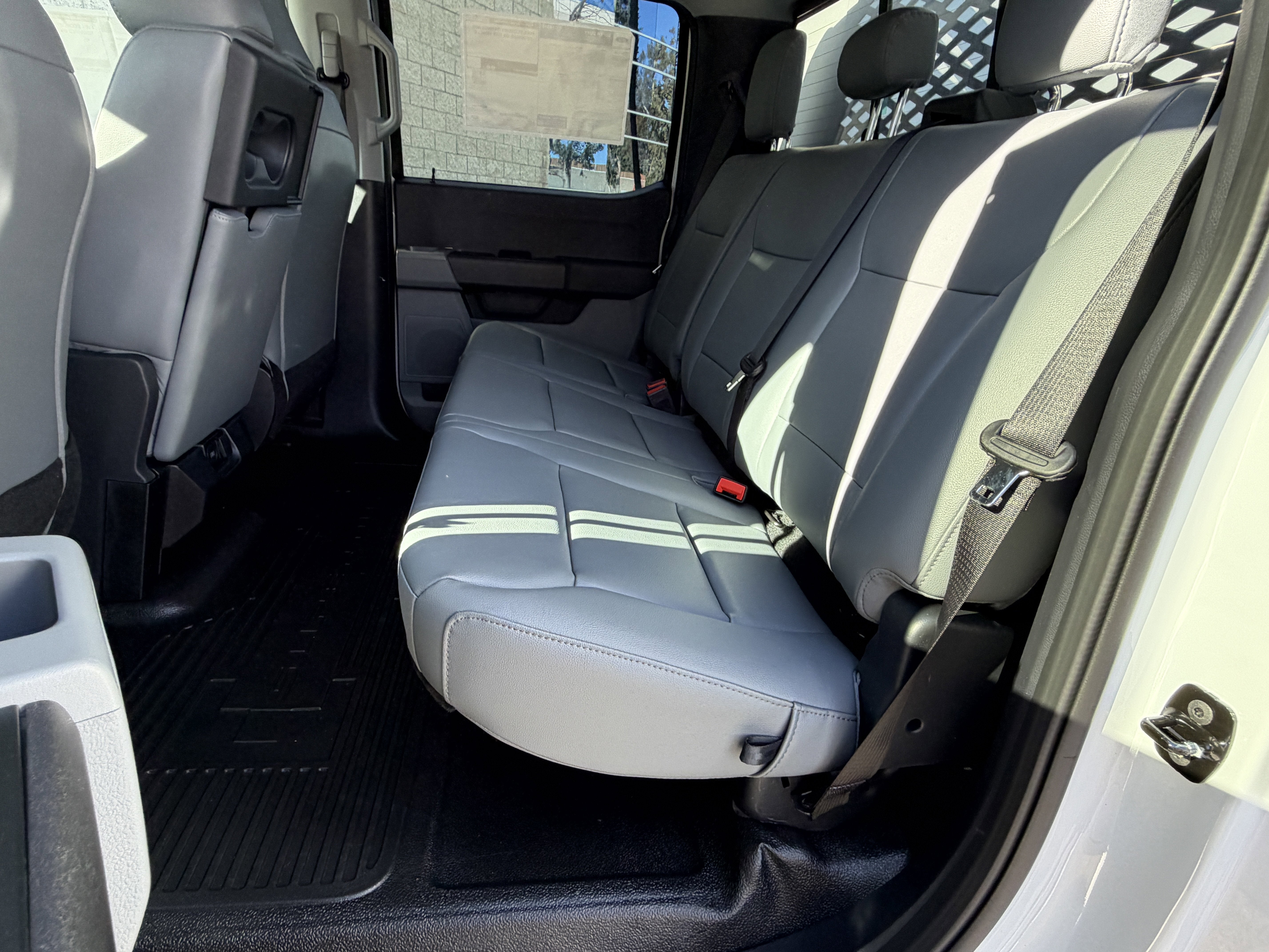 2026 Ford Super Duty F-450 DRW XL 4WD Crew Cab 203 WB 84 CA