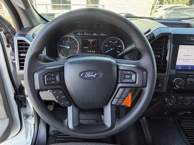 2022 Ford Super Duty F-550 DRW XLT 2WD Crew Cab 203 WB 84 CA