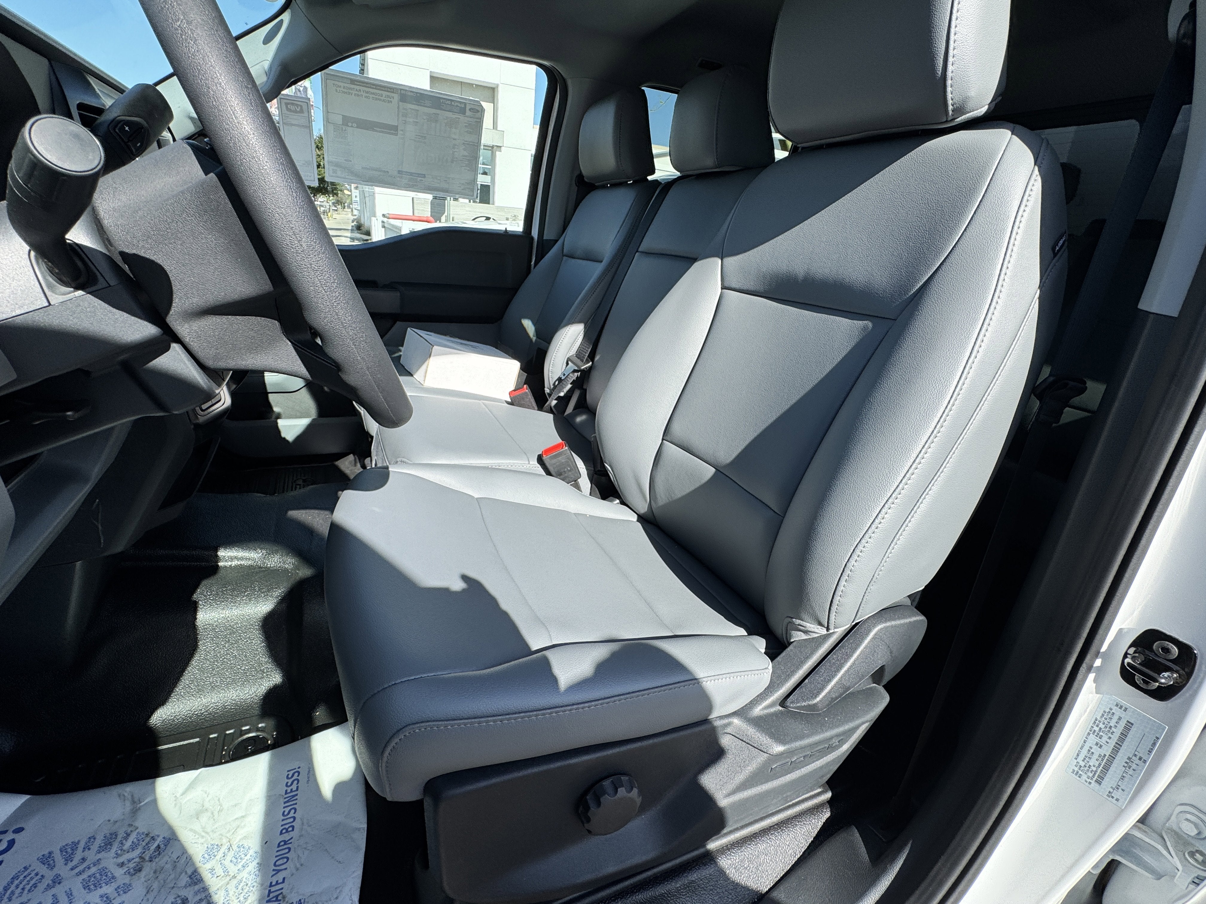 2025 Ford Super Duty F-550 DRW XL 4WD Crew Cab 179 WB 60 CA