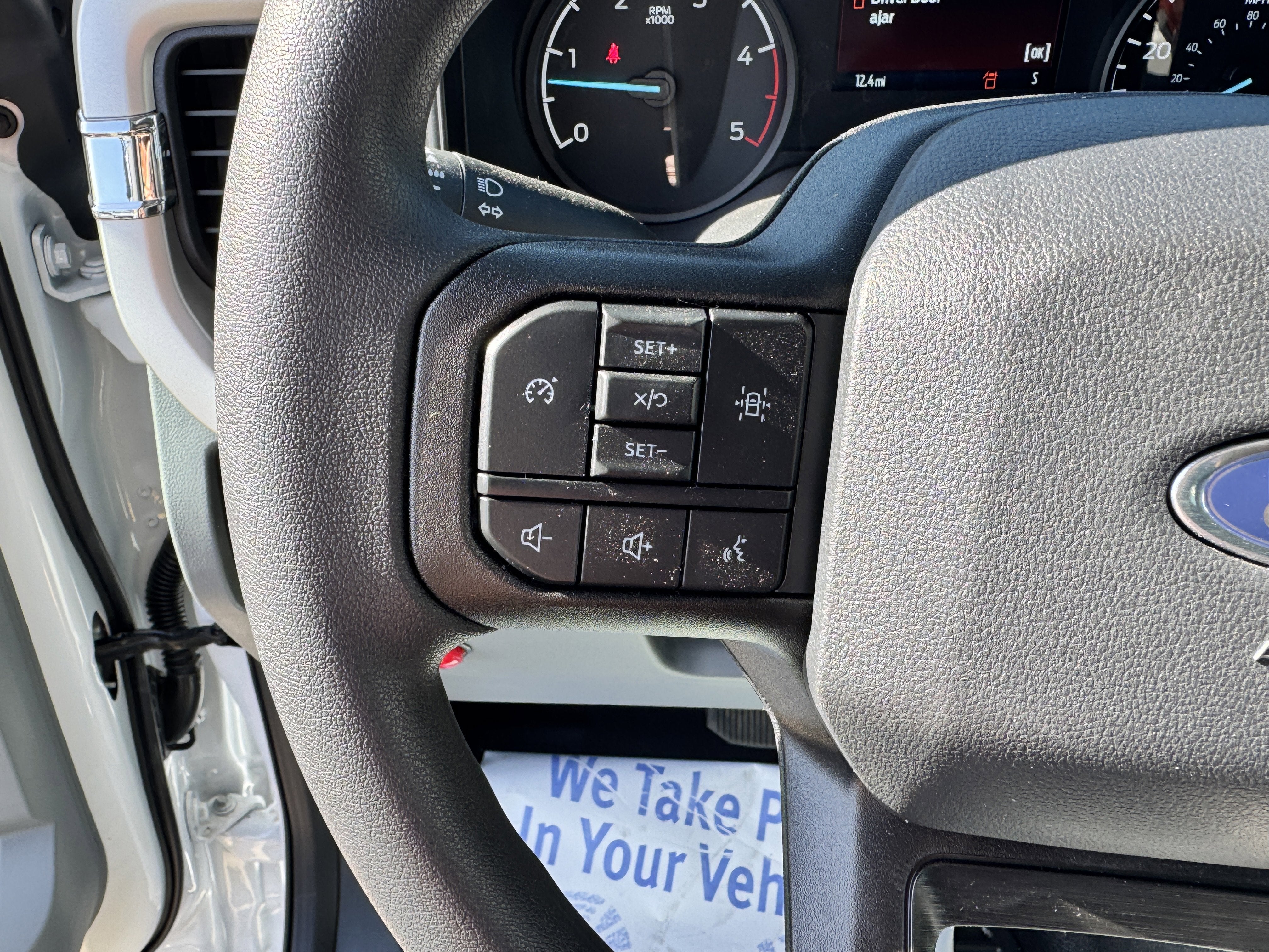 2025 Ford Super Duty F-550 DRW XL 4WD Crew Cab 179 WB 60 CA