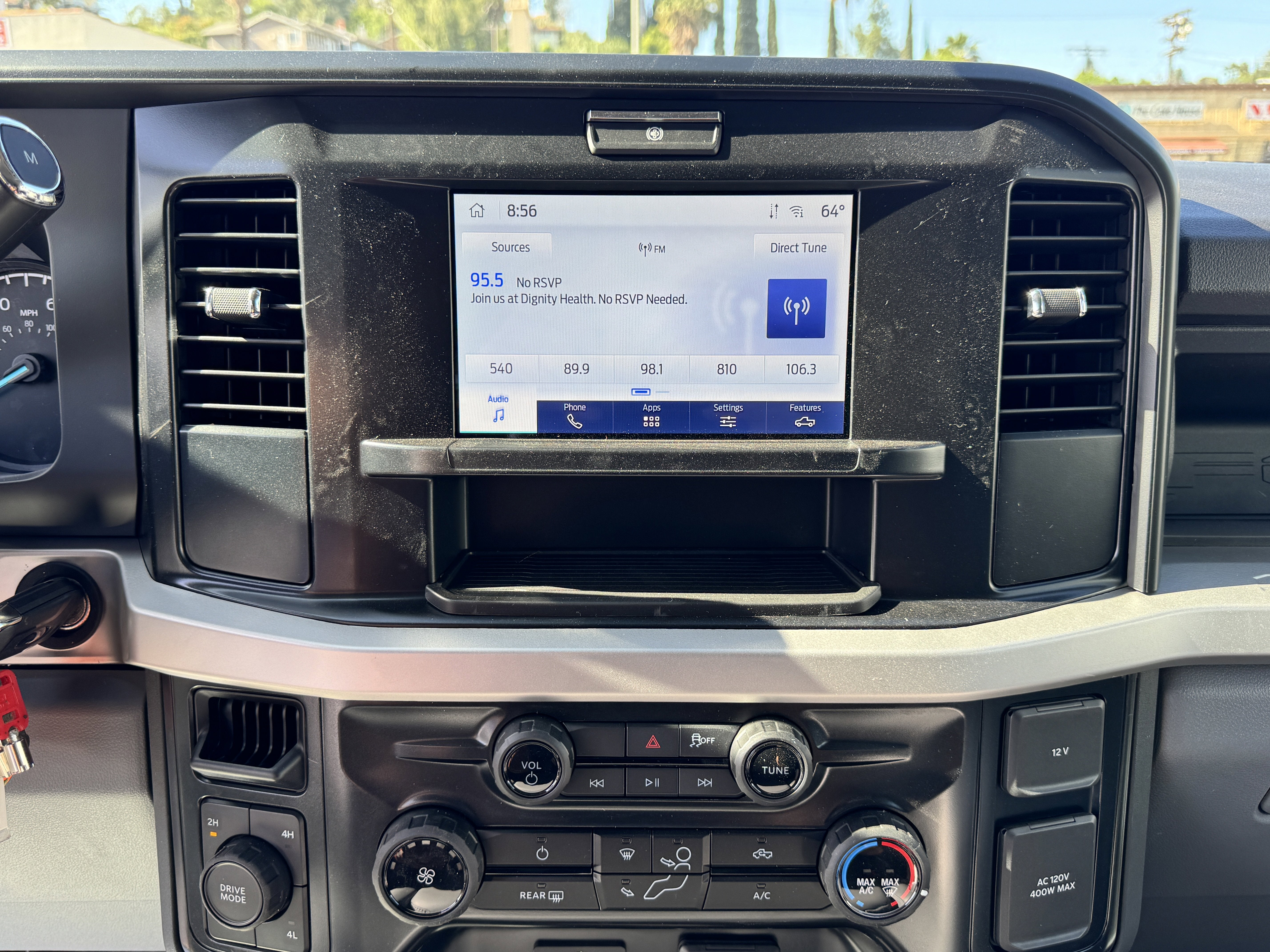 2025 Ford Super Duty F-550 DRW XL 4WD Crew Cab 179 WB 60 CA