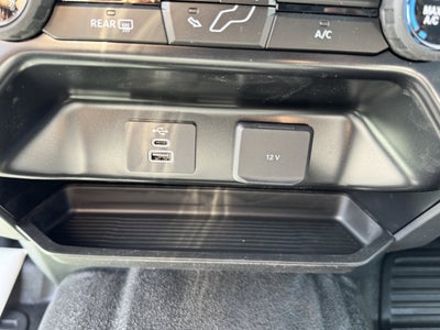 2025 Ford Super Duty F-550 DRW XL 4WD Crew Cab 179 WB 60 CA