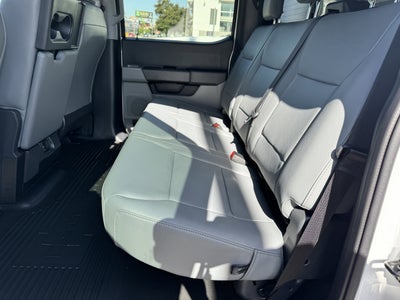2025 Ford Super Duty F-550 DRW XL 4WD Crew Cab 179 WB 60 CA