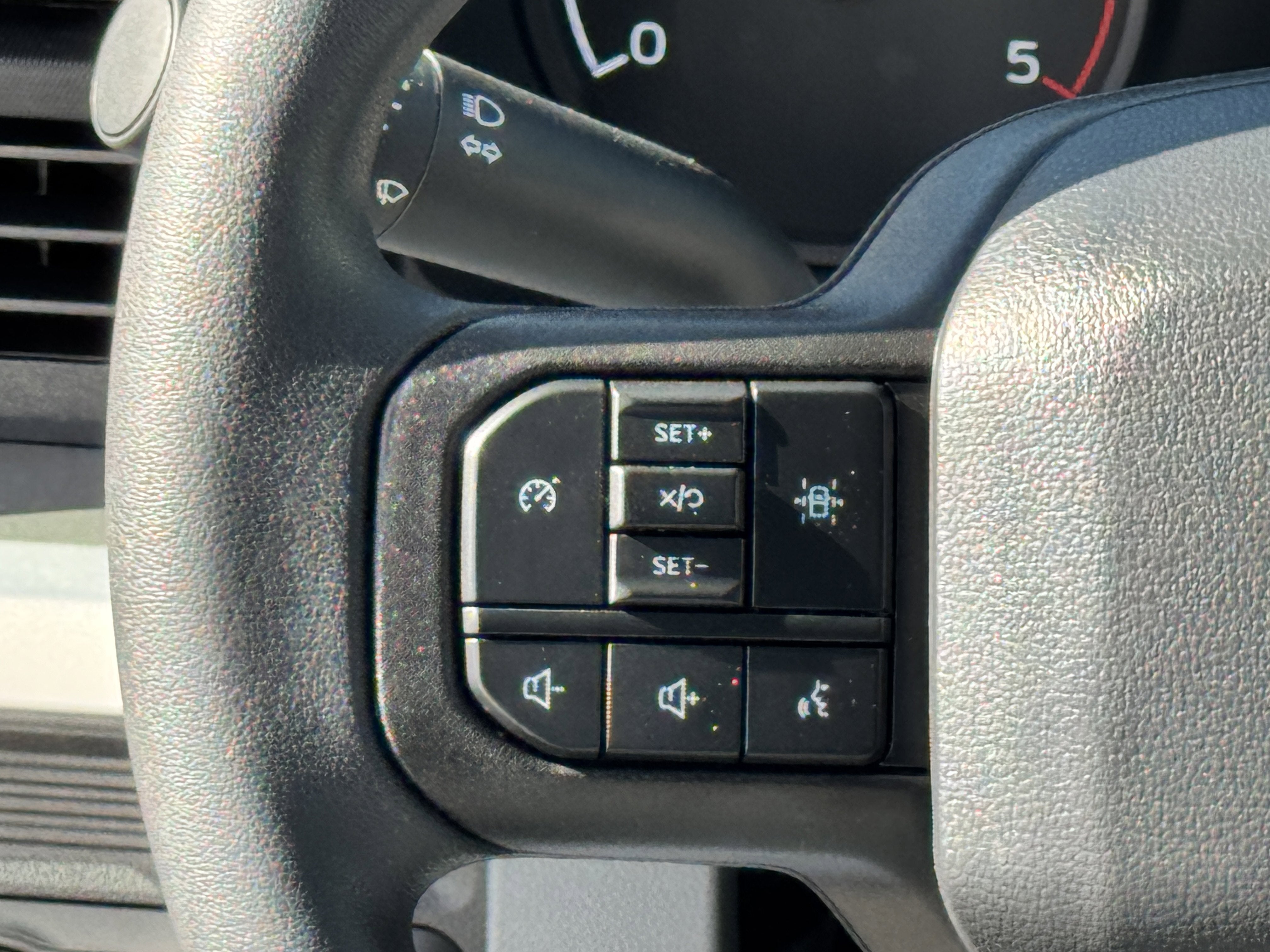 2025 Ford Super Duty F-550 DRW XL 4WD Crew Cab 179 WB 60 CA