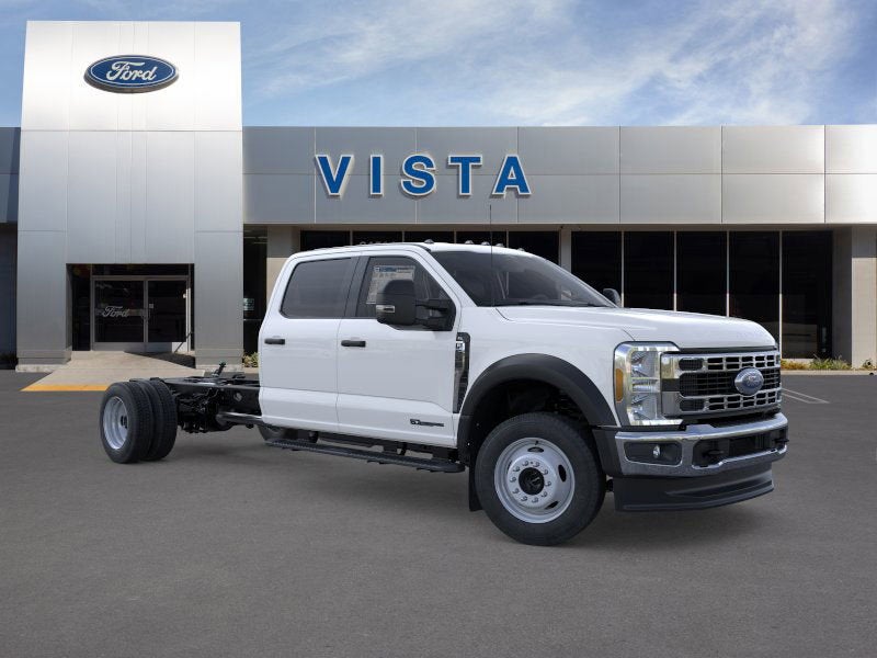 2026 Ford Super Duty F-550 DRW XL 4WD Crew Cab 203 WB 84 CA