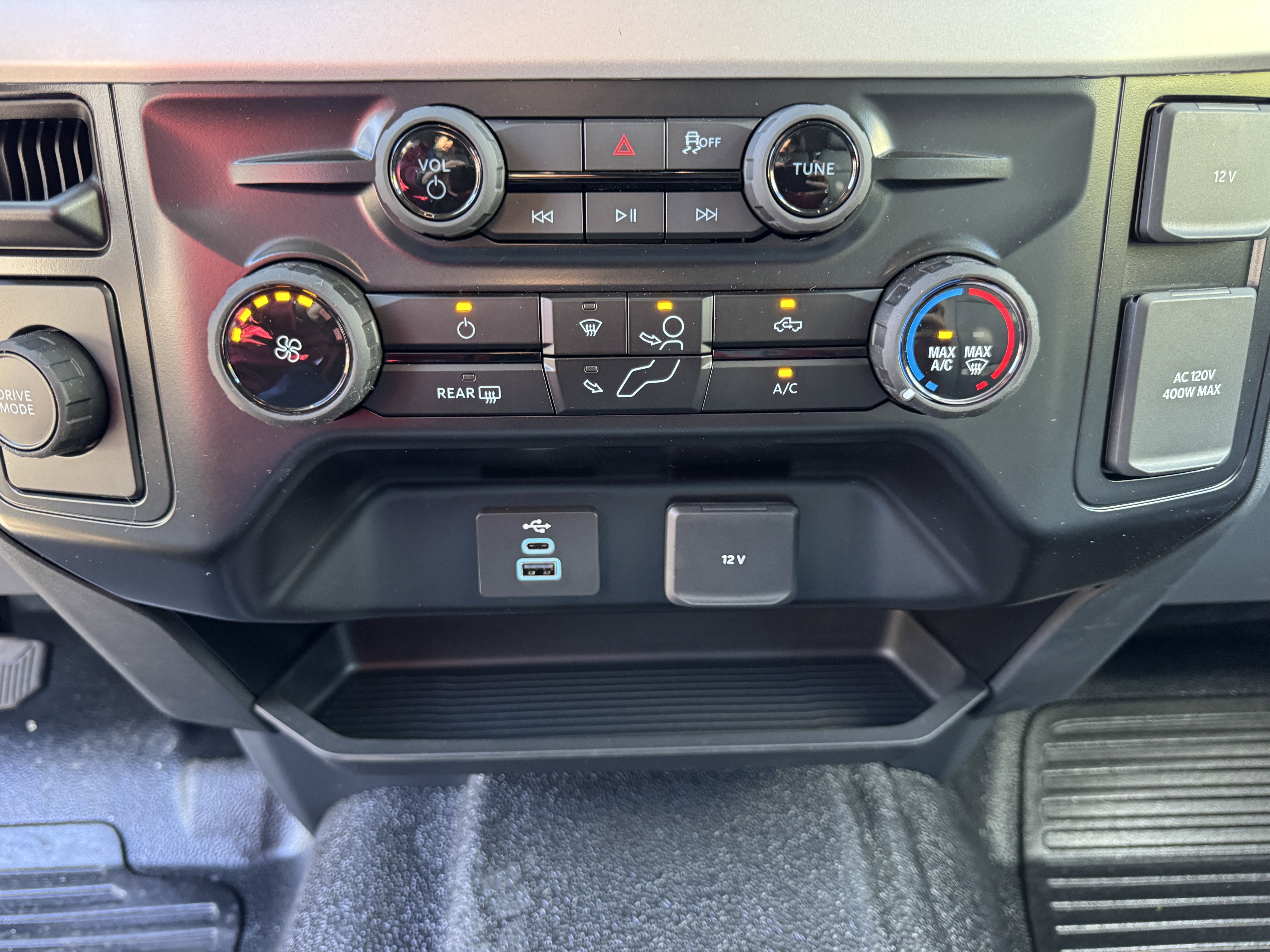 2026 Ford Super Duty F-450 DRW XL 2WD SuperCab 192 WB 84 CA