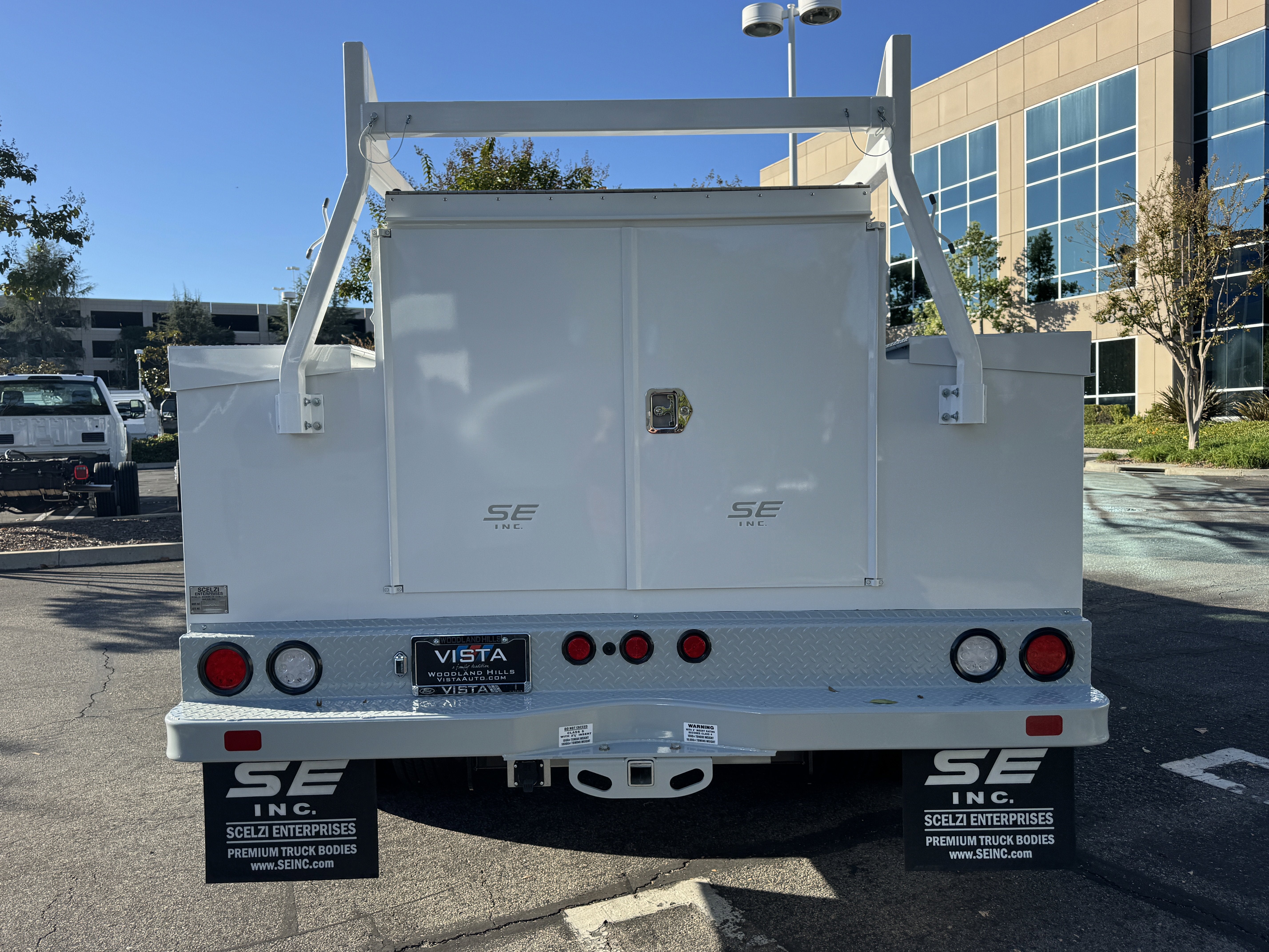 2026 Ford Super Duty F-450 DRW XL 2WD SuperCab 192 WB 84 CA