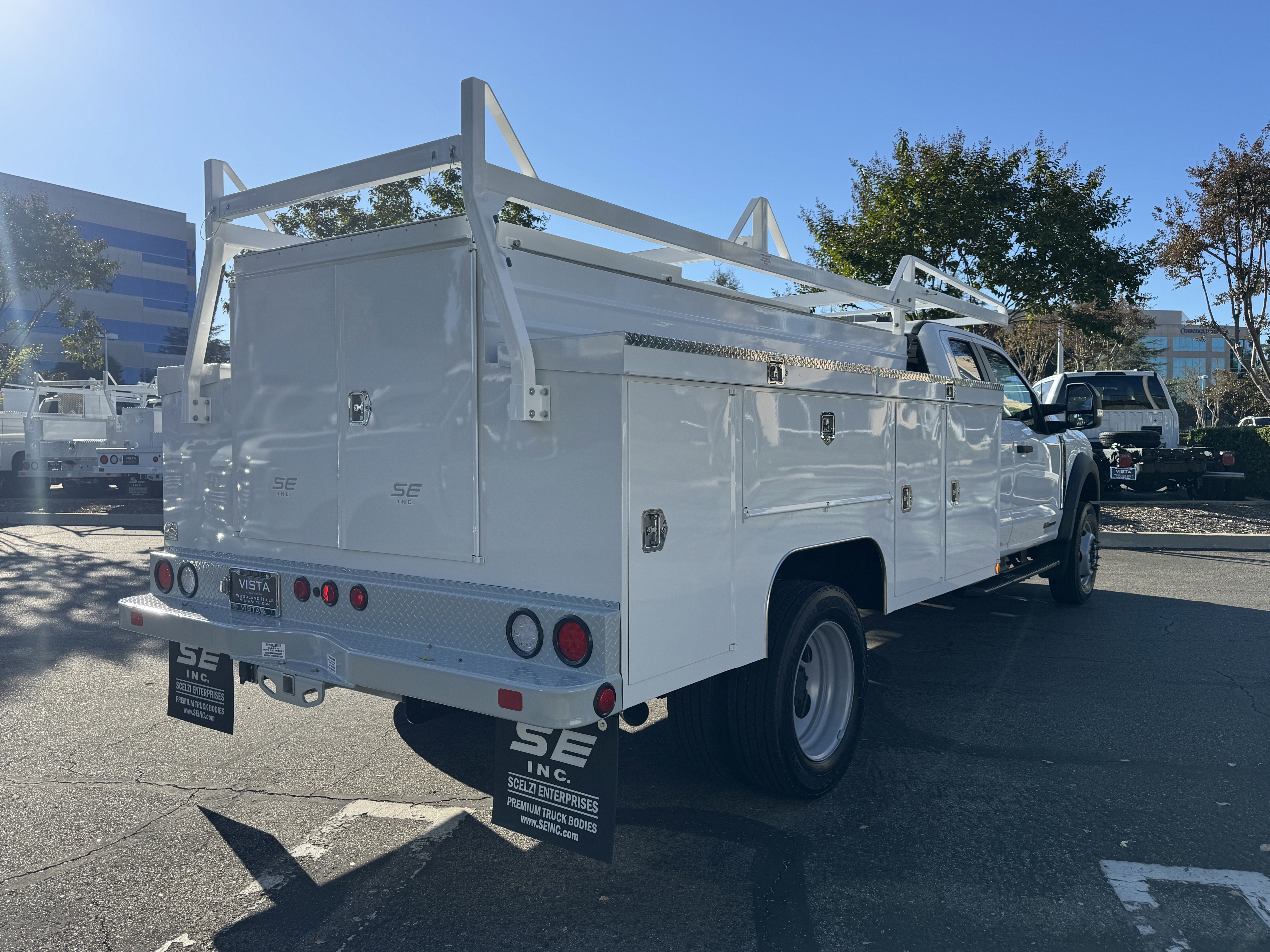 2026 Ford Super Duty F-450 DRW XL 2WD SuperCab 192 WB 84 CA