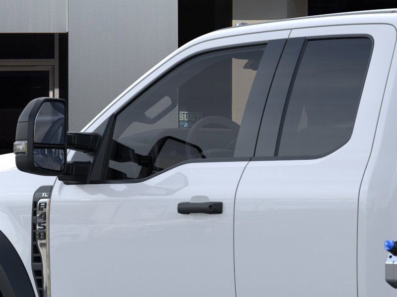 2026 Ford Super Duty F-450 DRW XL 4WD SuperCab 192 WB 84 CA