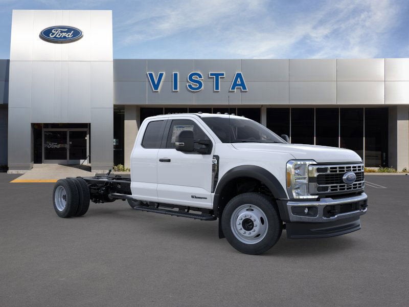 2026 Ford Super Duty F-450 DRW XL 4WD SuperCab 192 WB 84 CA