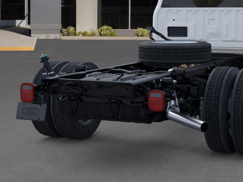 2026 Ford Super Duty F-450 DRW XL 4WD SuperCab 168 WB 60 CA