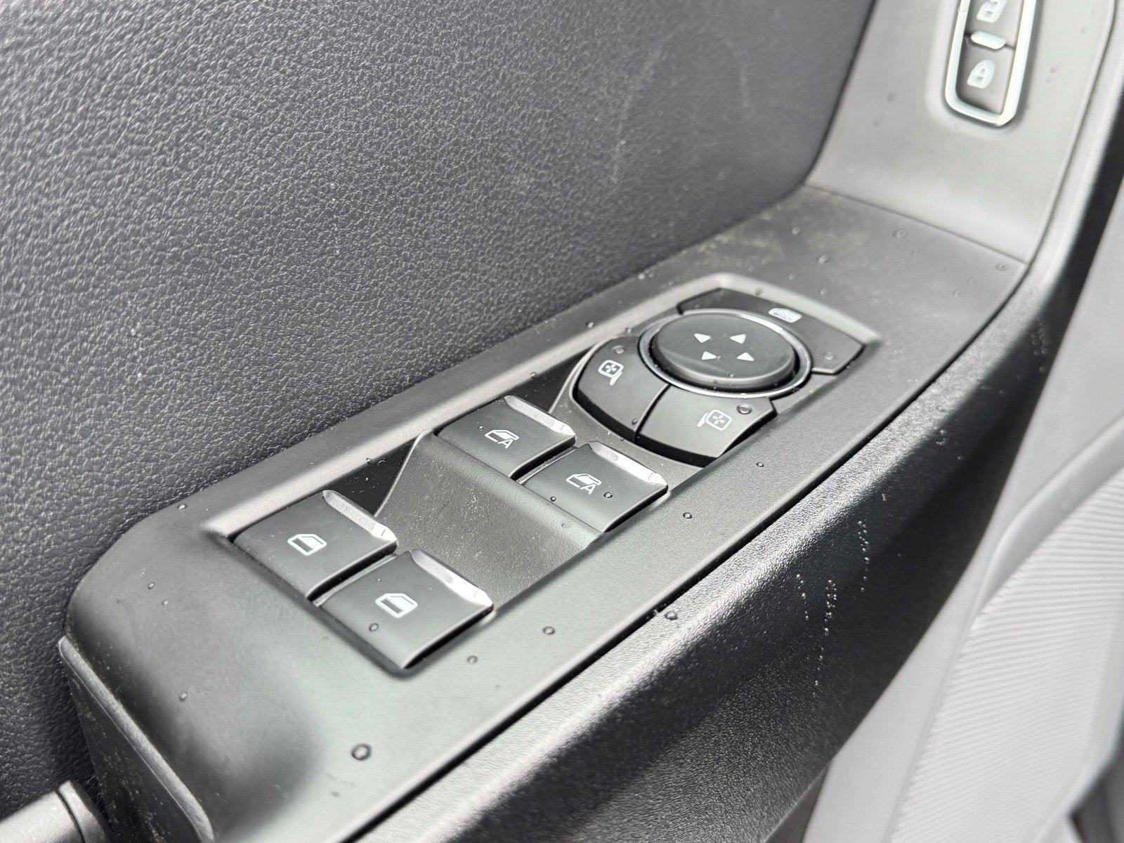 2025 Ford Super Duty F-550 DRW XL 2WD SuperCab 192 WB 84 CA