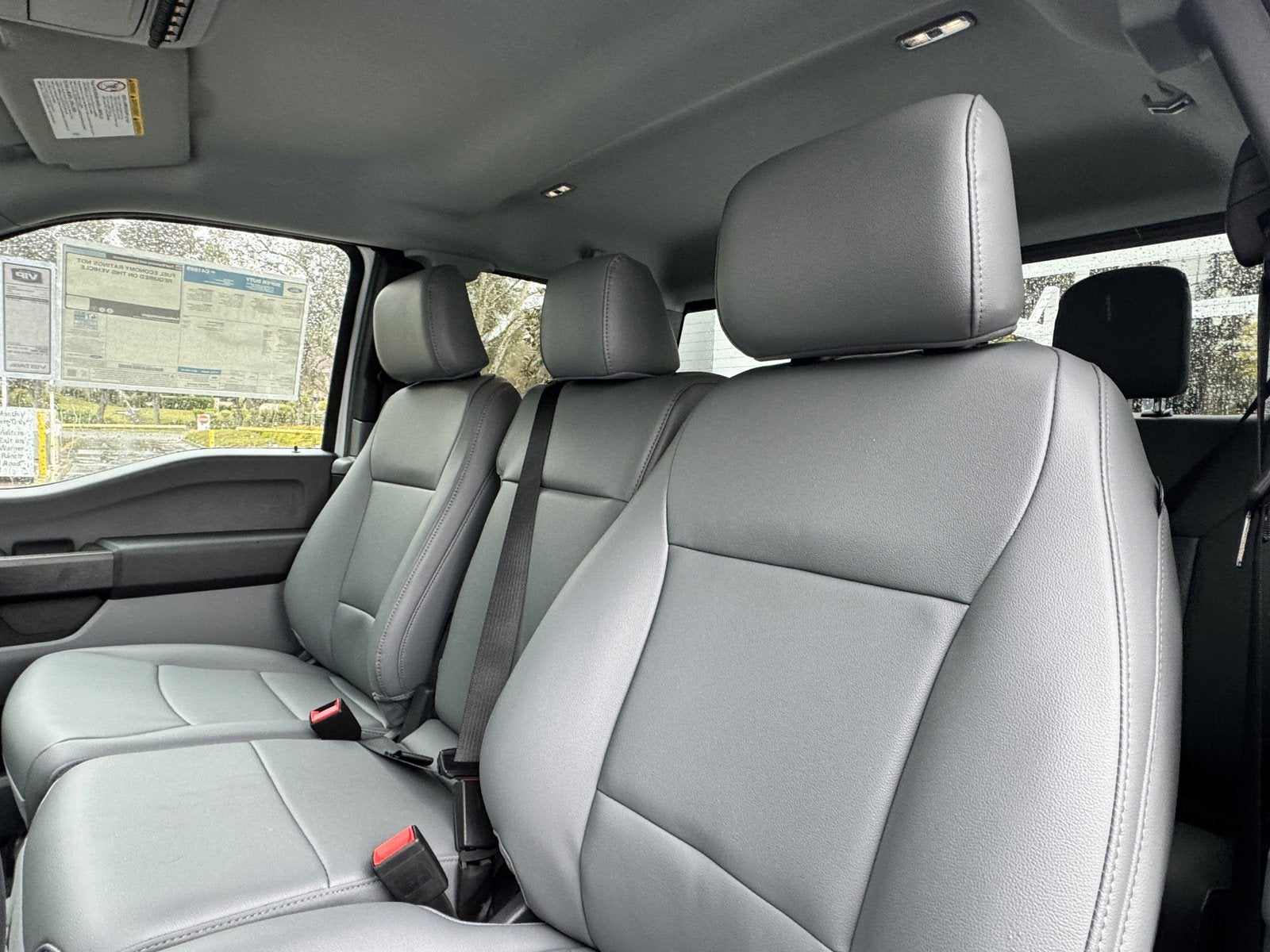 2025 Ford Super Duty F-550 DRW XL 2WD SuperCab 192 WB 84 CA