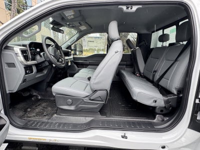 2025 Ford Super Duty F-550 DRW XL 2WD SuperCab 192 WB 84 CA