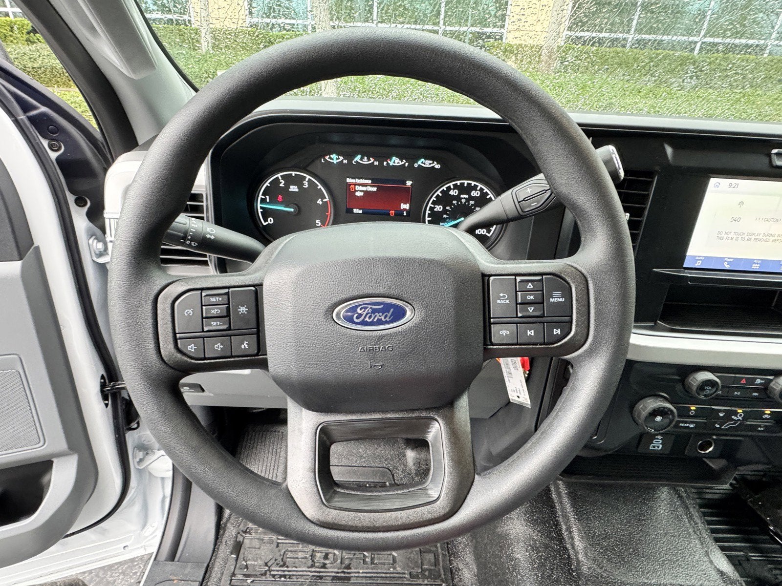 2025 Ford Super Duty F-550 DRW XL 2WD SuperCab 192 WB 84 CA