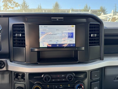 2026 Ford Super Duty F-550 DRW XL 2WD SuperCab 192 WB 84 CA