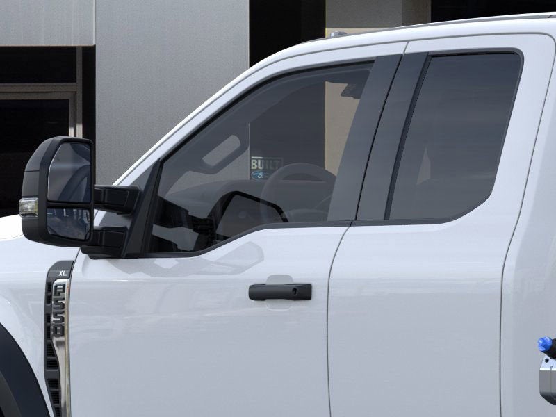 2026 Ford Super Duty F-550 DRW XL 4WD SuperCab 168 WB 60 CA