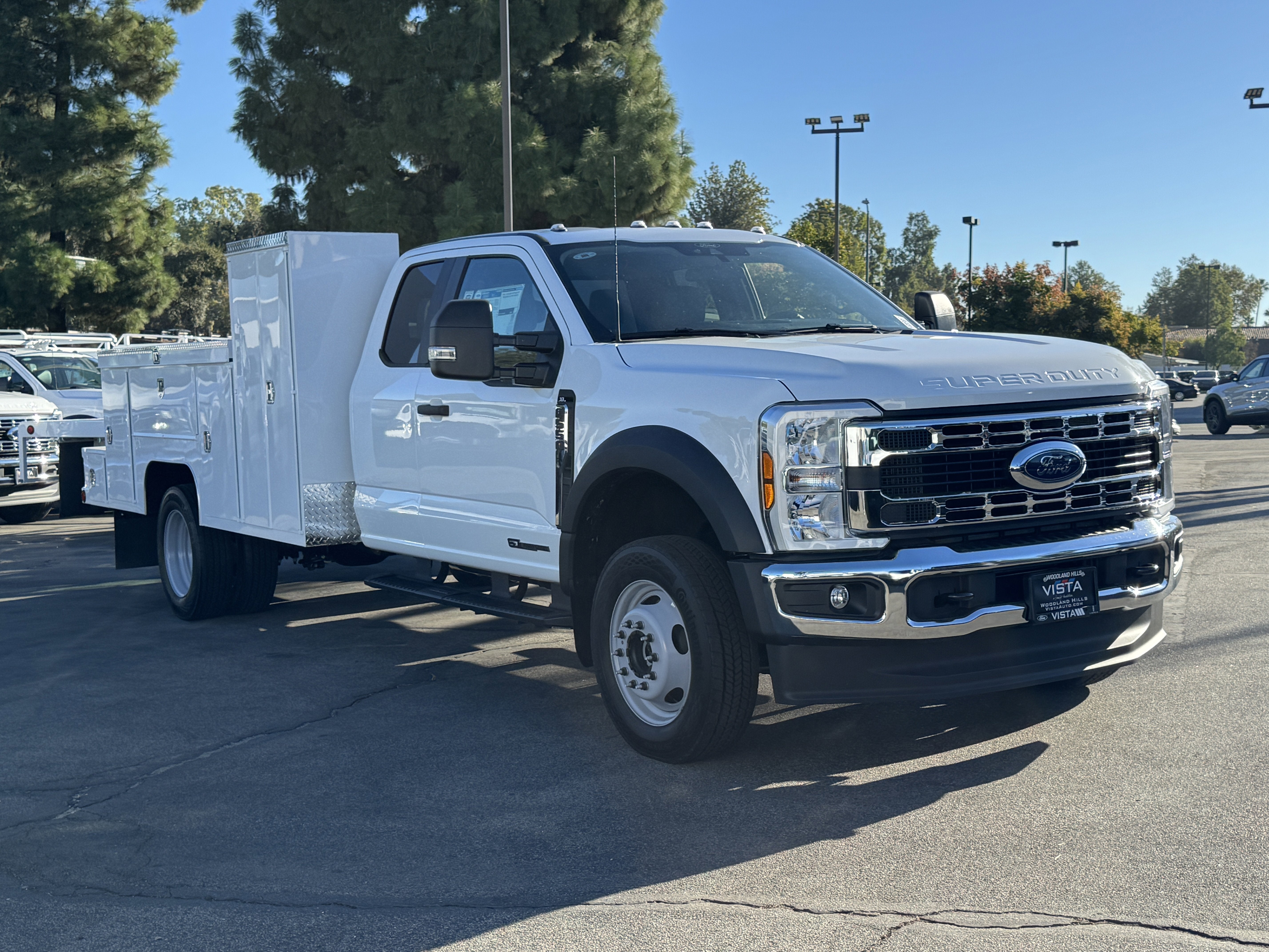 2026 Ford Super Duty F-550 DRW XL 4WD SuperCab 168 WB 60 CA