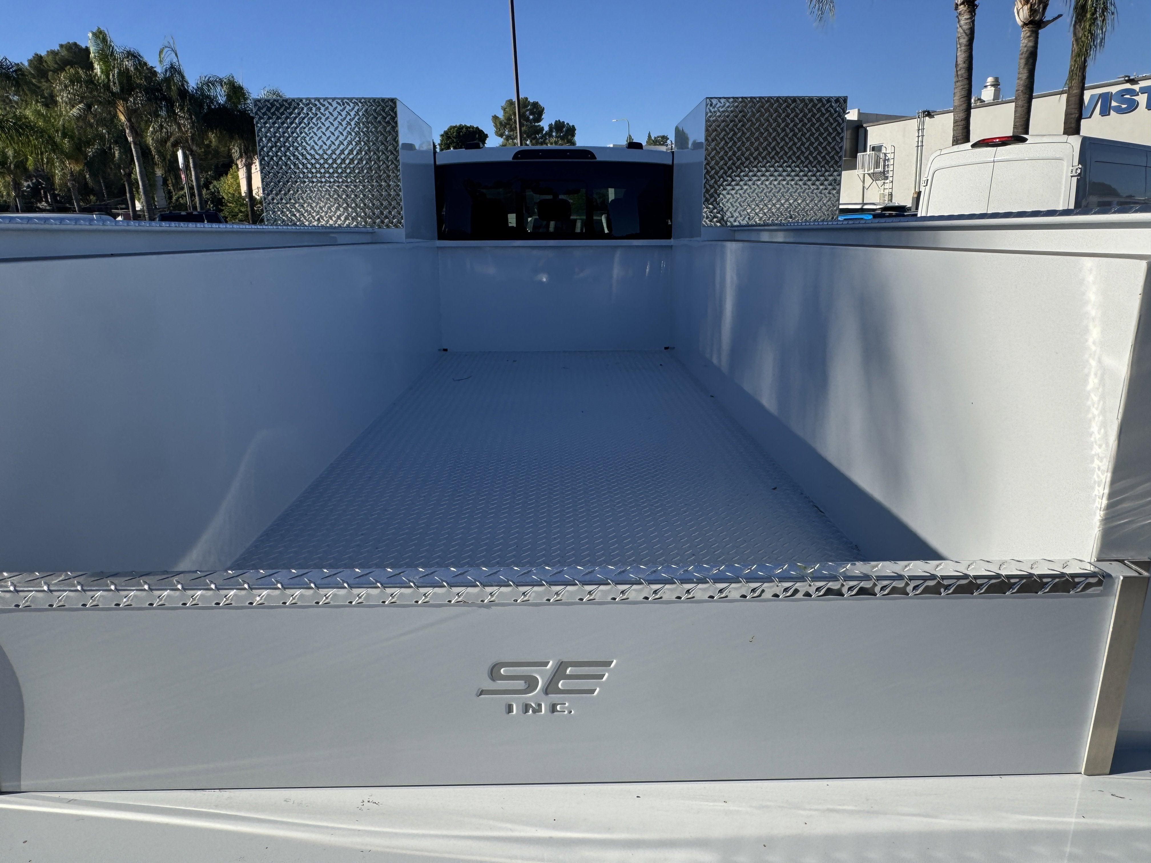 2026 Ford Super Duty F-550 DRW XL 4WD SuperCab 168 WB 60 CA