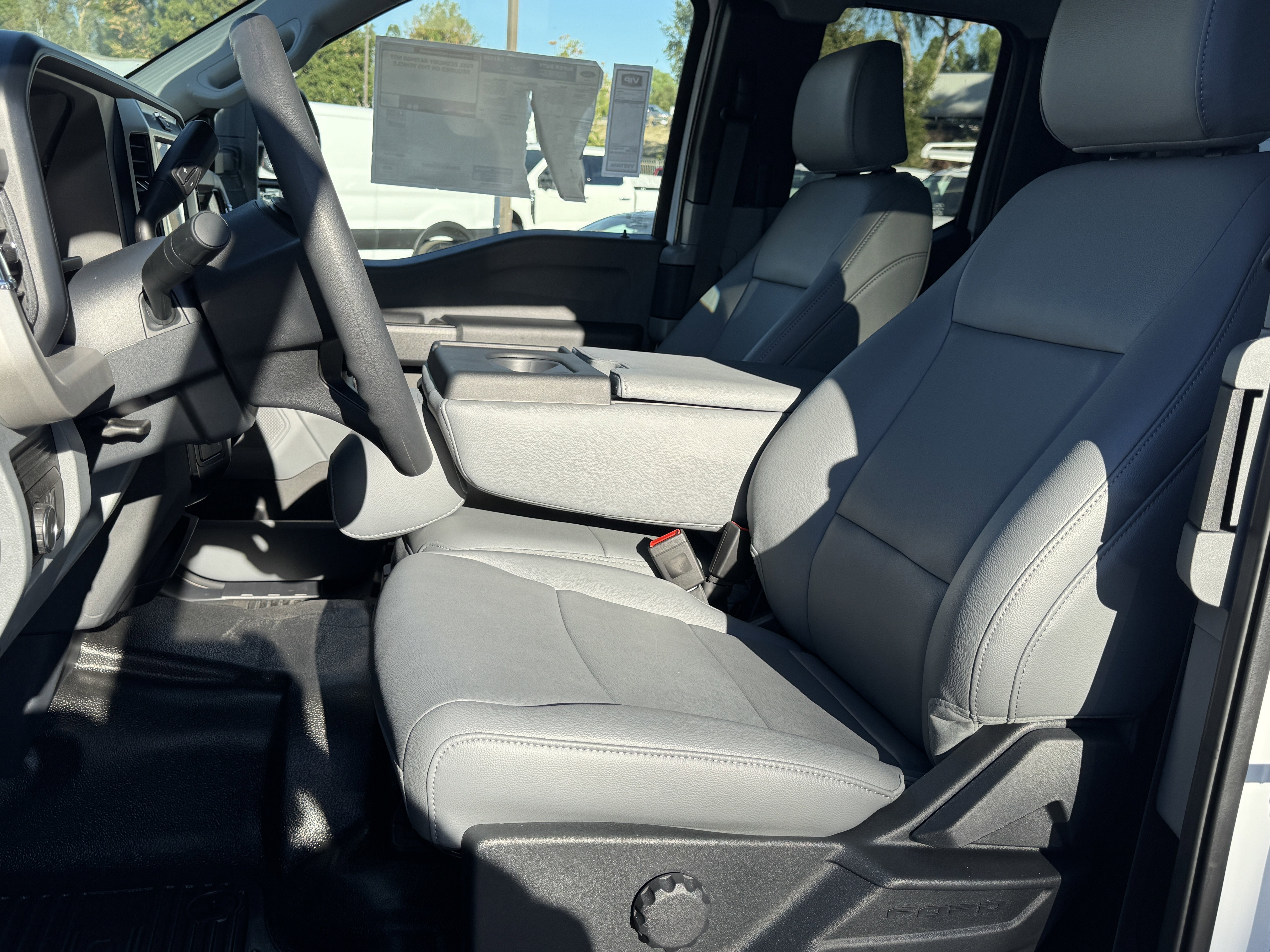 2026 Ford Super Duty F-550 DRW XL 4WD SuperCab 168 WB 60 CA