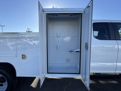 2026 Ford Super Duty F-550 DRW XL 4WD SuperCab 168 WB 60 CA