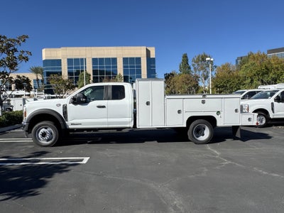 2026 Ford Super Duty F-550 DRW XL 4WD SuperCab 192 WB 84 CA