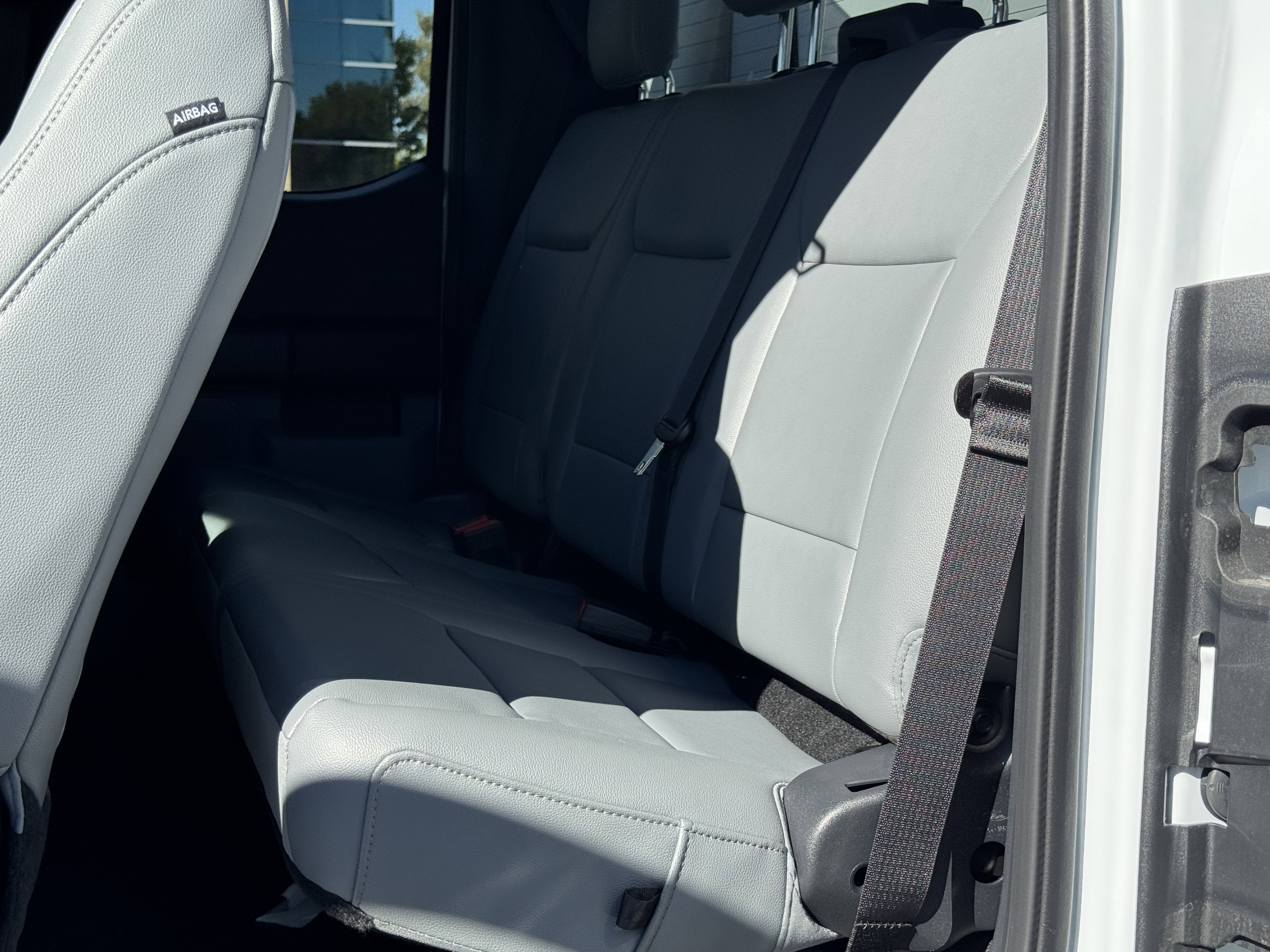 2026 Ford Super Duty F-550 DRW XL 4WD SuperCab 168 WB 60 CA