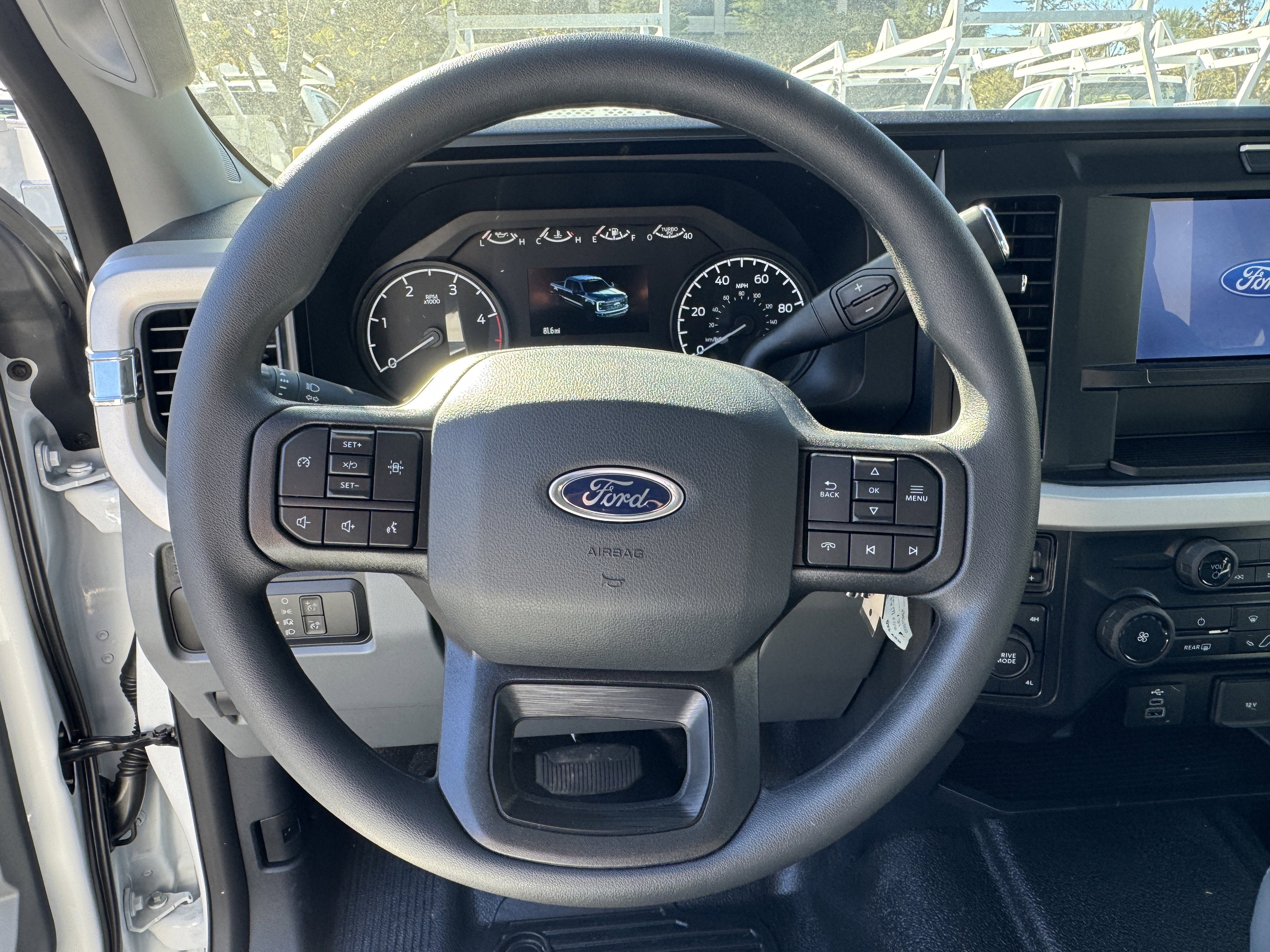 2026 Ford Super Duty F-550 DRW XL 4WD SuperCab 168 WB 60 CA