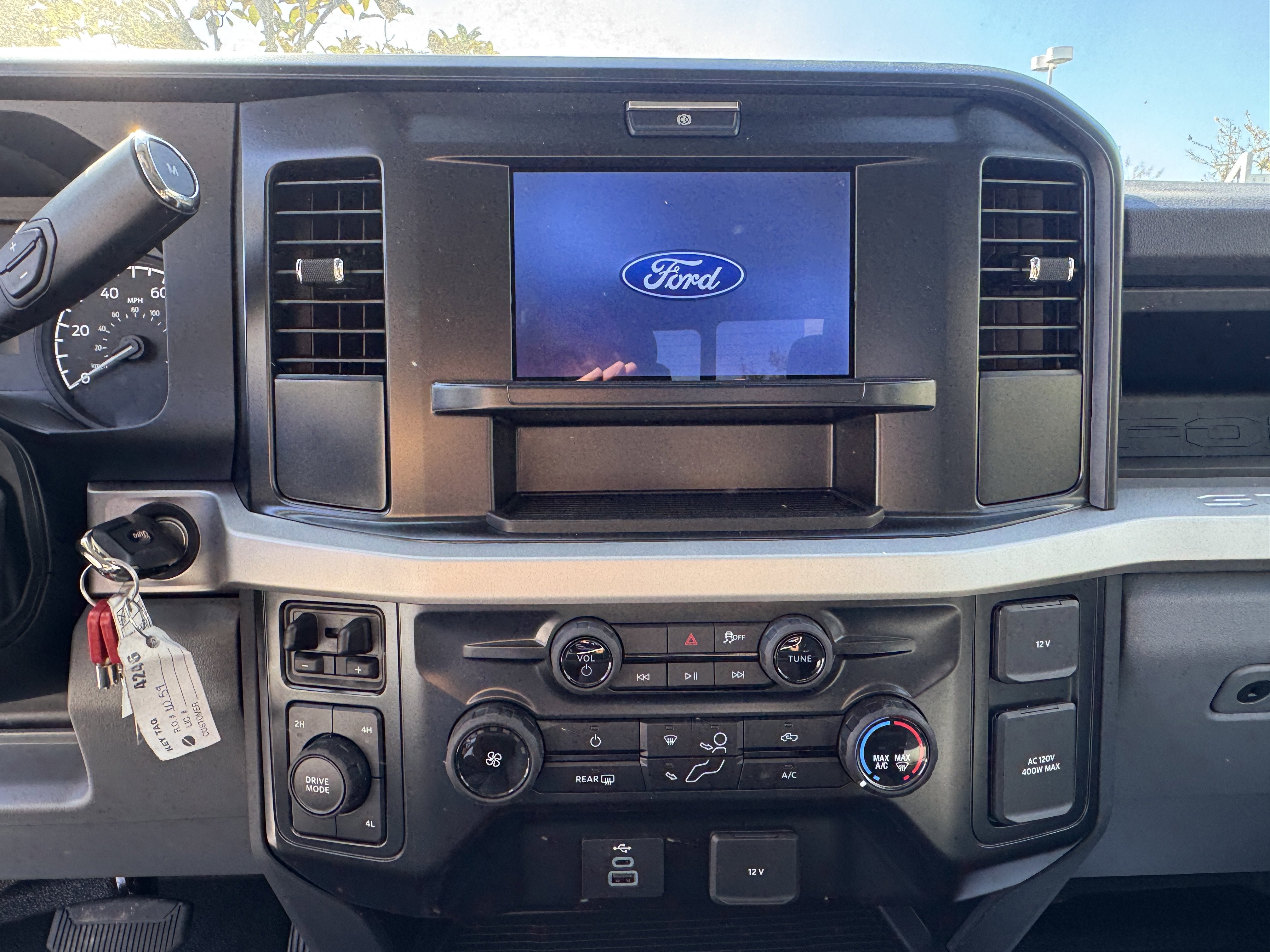 2026 Ford Super Duty F-550 DRW XL 4WD SuperCab 168 WB 60 CA