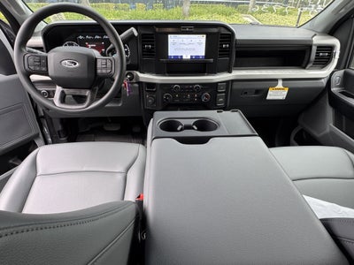 2025 Ford Super Duty F-550 DRW XL 4WD SuperCab 168 WB 60 CA