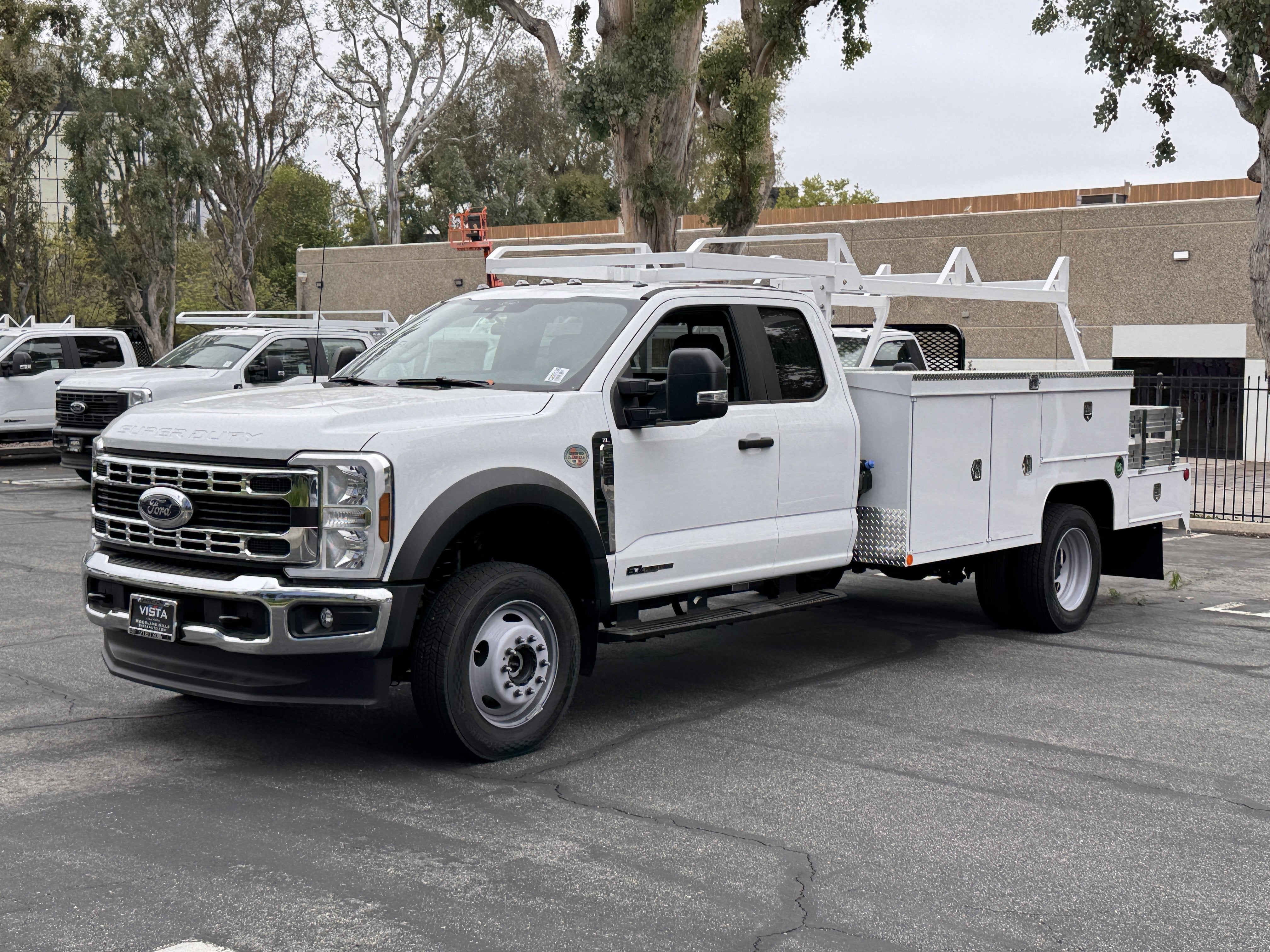2025 Ford Super Duty F-550 DRW XL 4WD SuperCab 168 WB 60 CA