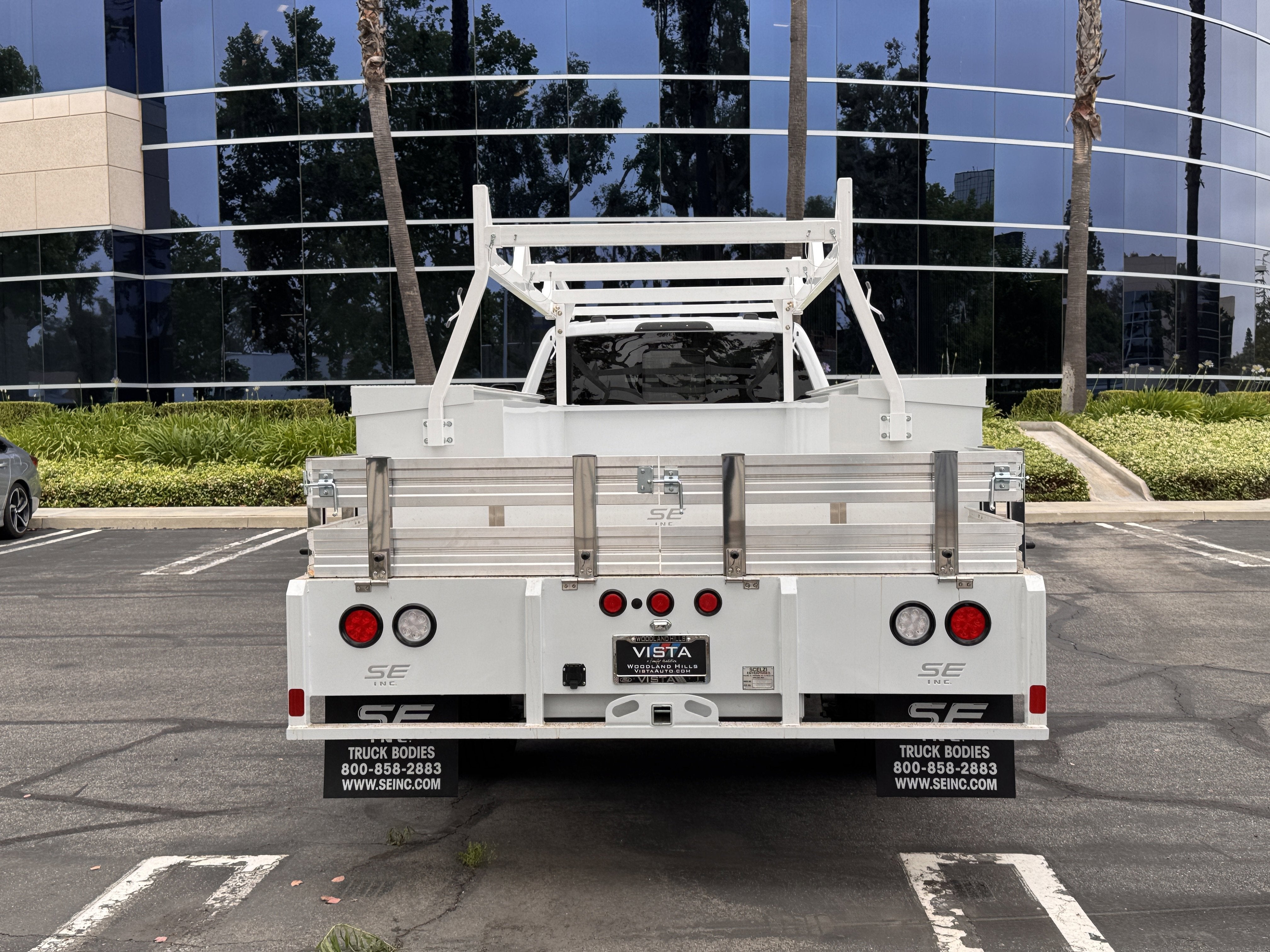 2025 Ford Super Duty F-550 DRW XL 4WD SuperCab 168 WB 60 CA