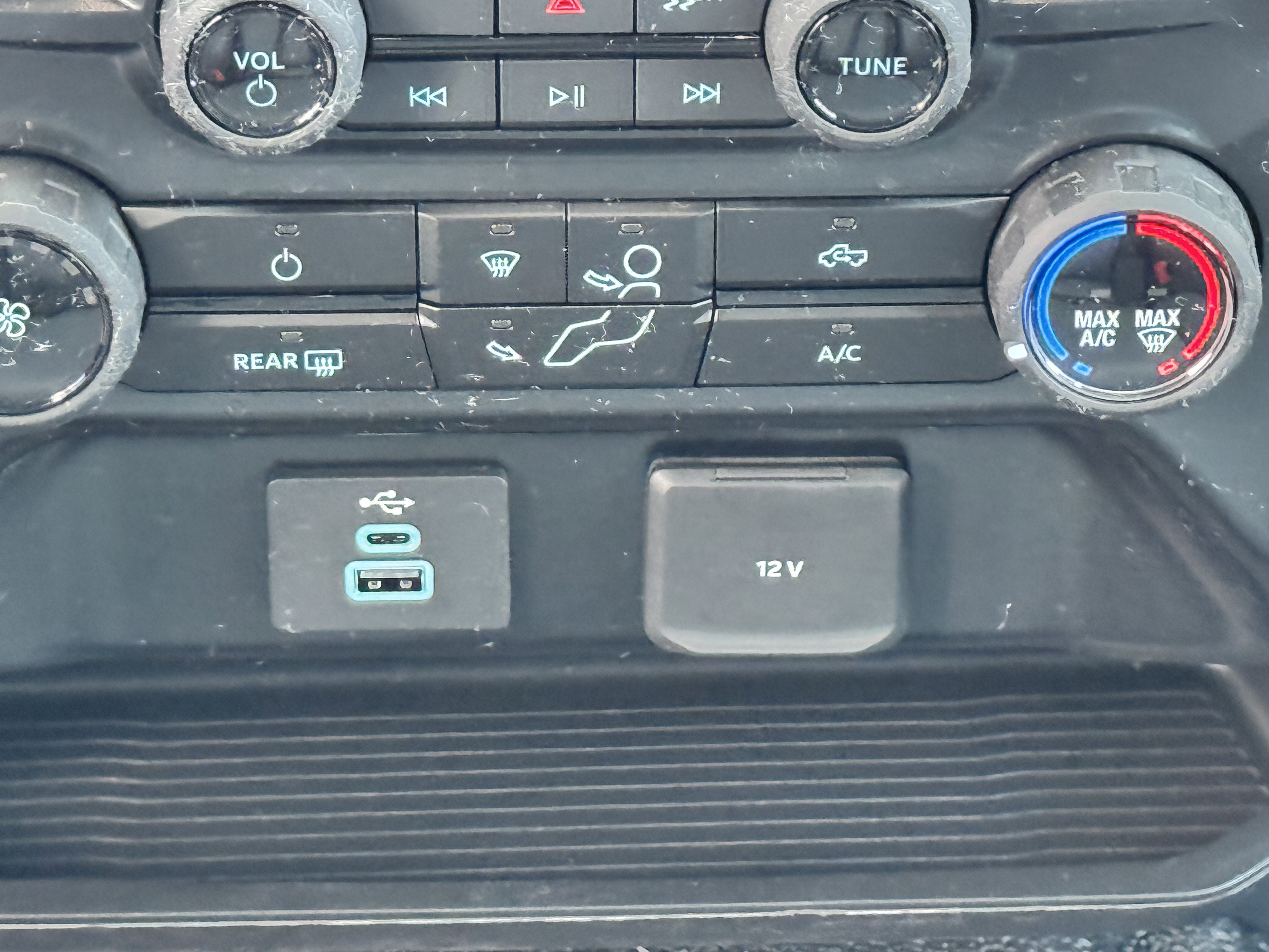 2025 Ford Super Duty F-350 DRW XL 2WD Crew Cab 179 WB 60 CA