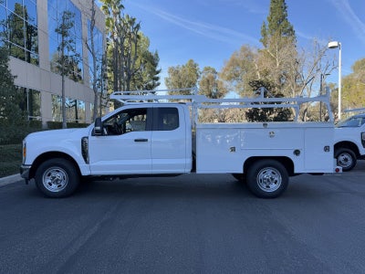 2025 Ford Super Duty F-350 SRW XL 2WD SuperCab 168 WB 60 CA
