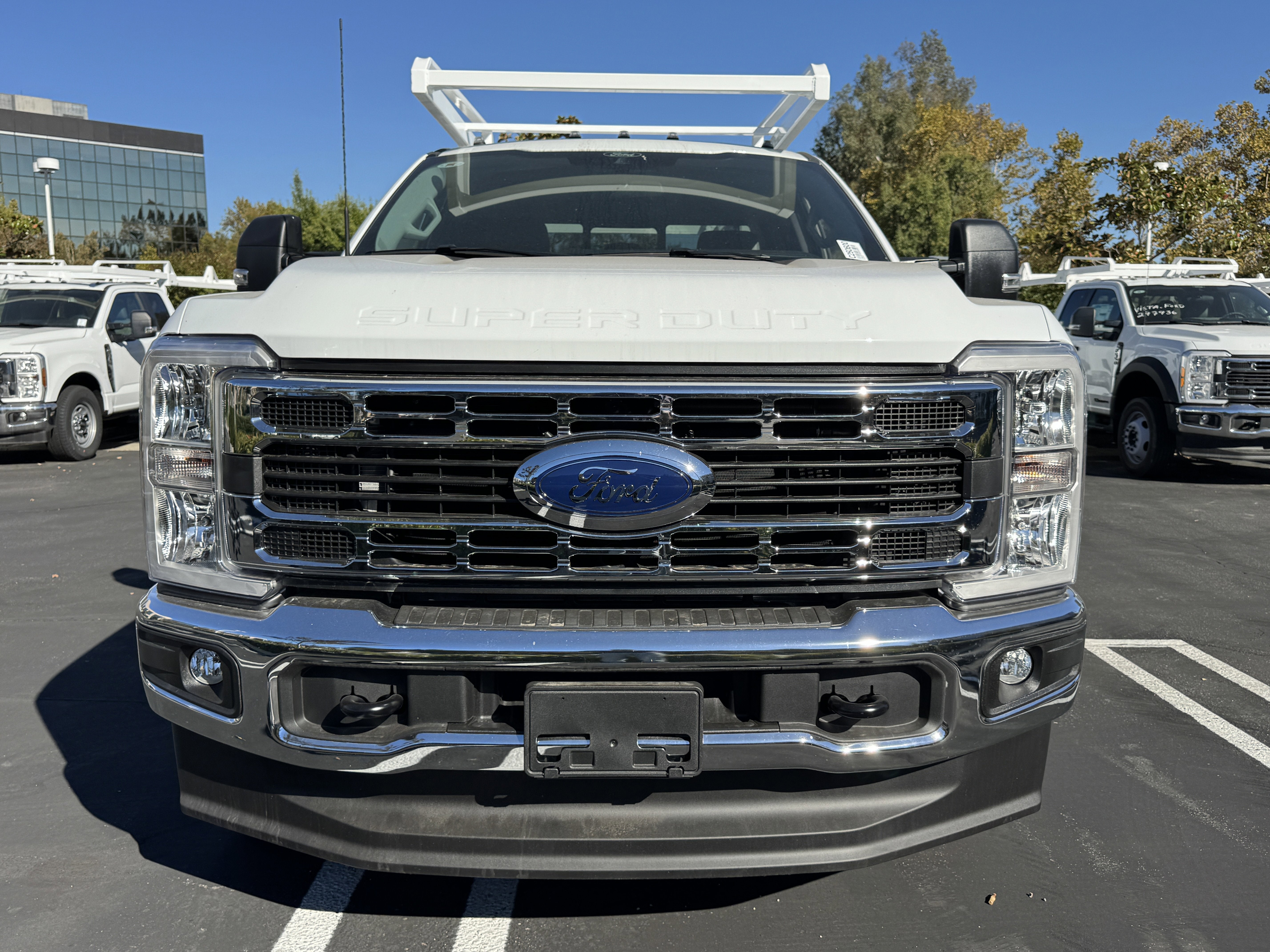 2025 Ford Super Duty F-350 SRW XL 4WD SuperCab 168 WB 60 CA