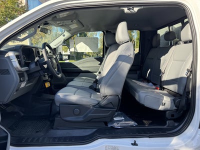 2026 Ford Super Duty F-350 DRW XL 4WD SuperCab 168 WB 60 CA