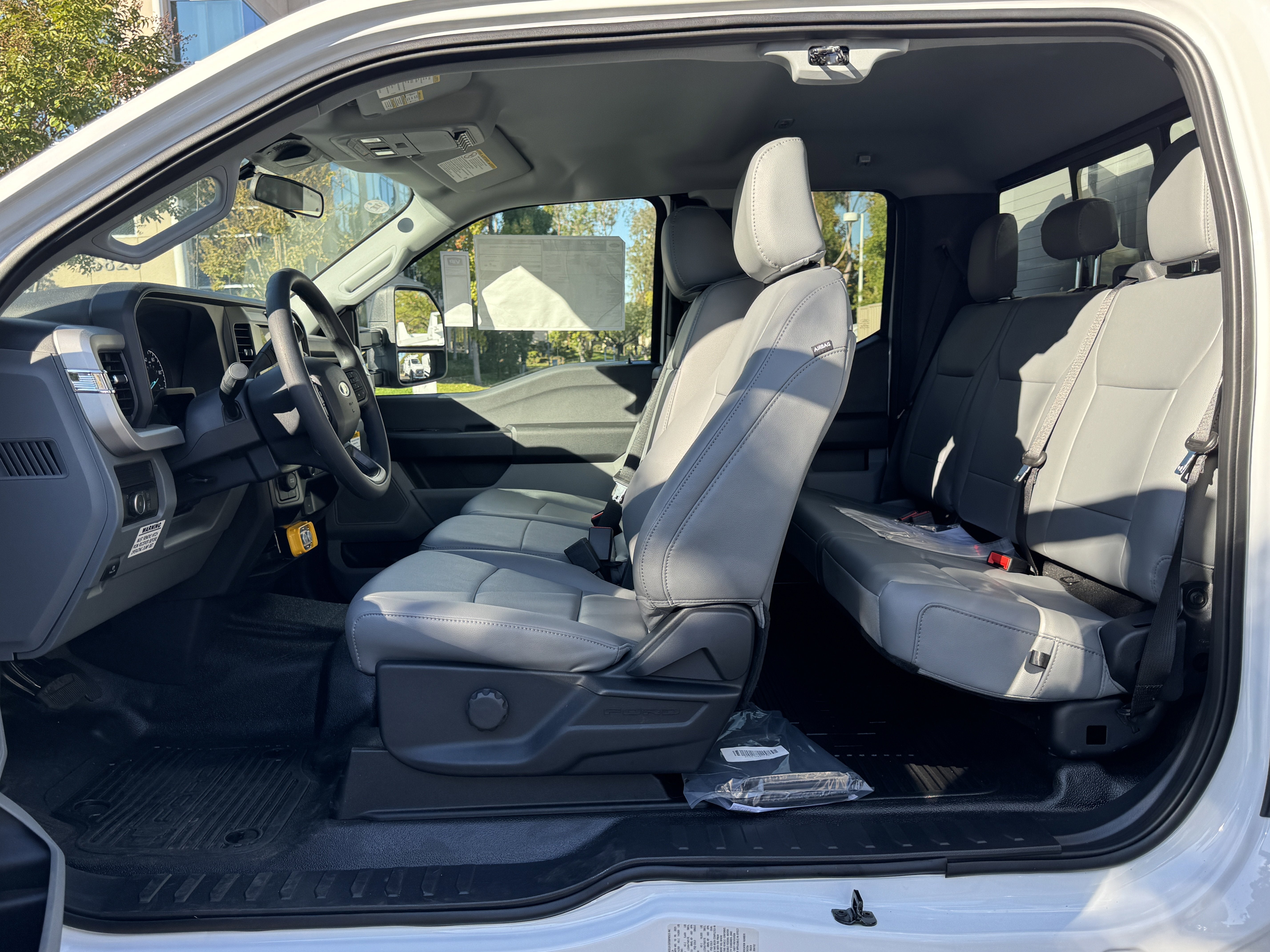 2026 Ford Super Duty F-350 DRW XL 4WD SuperCab 168 WB 60 CA