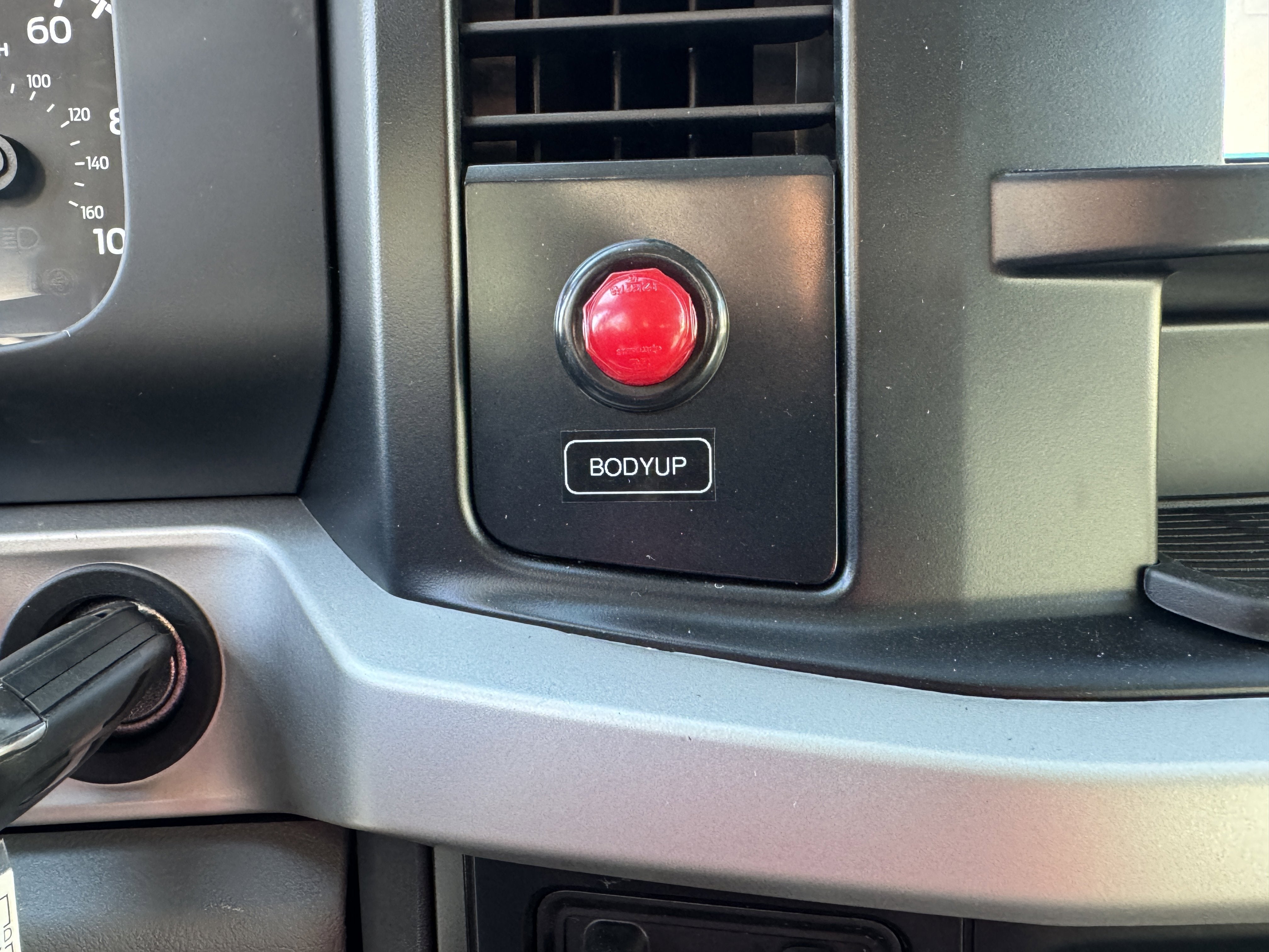 2026 Ford Super Duty F-350 DRW XL 4WD SuperCab 168 WB 60 CA