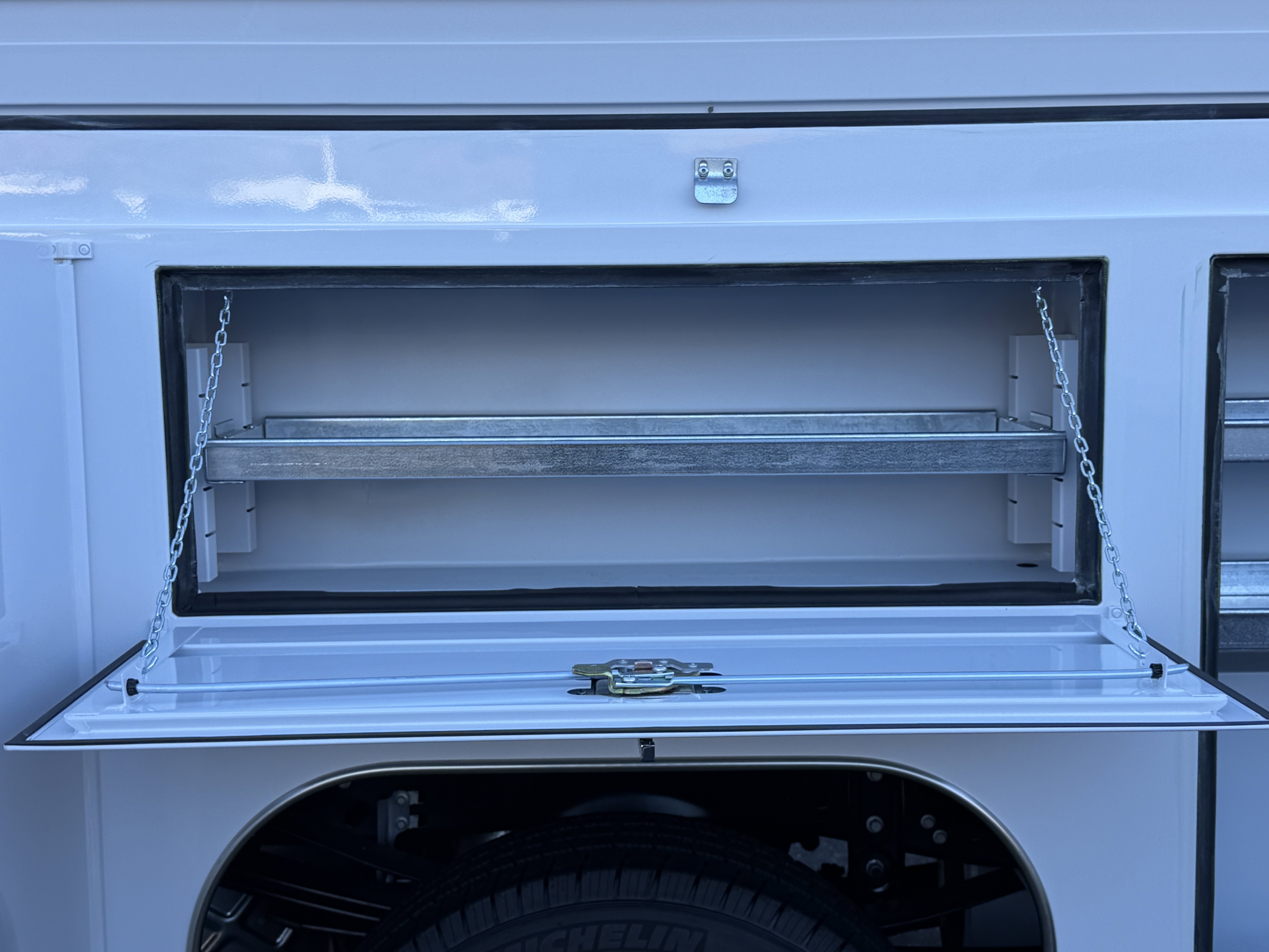 2026 Ford Super Duty F-250 SRW XL 4WD Reg Cab 8' Box