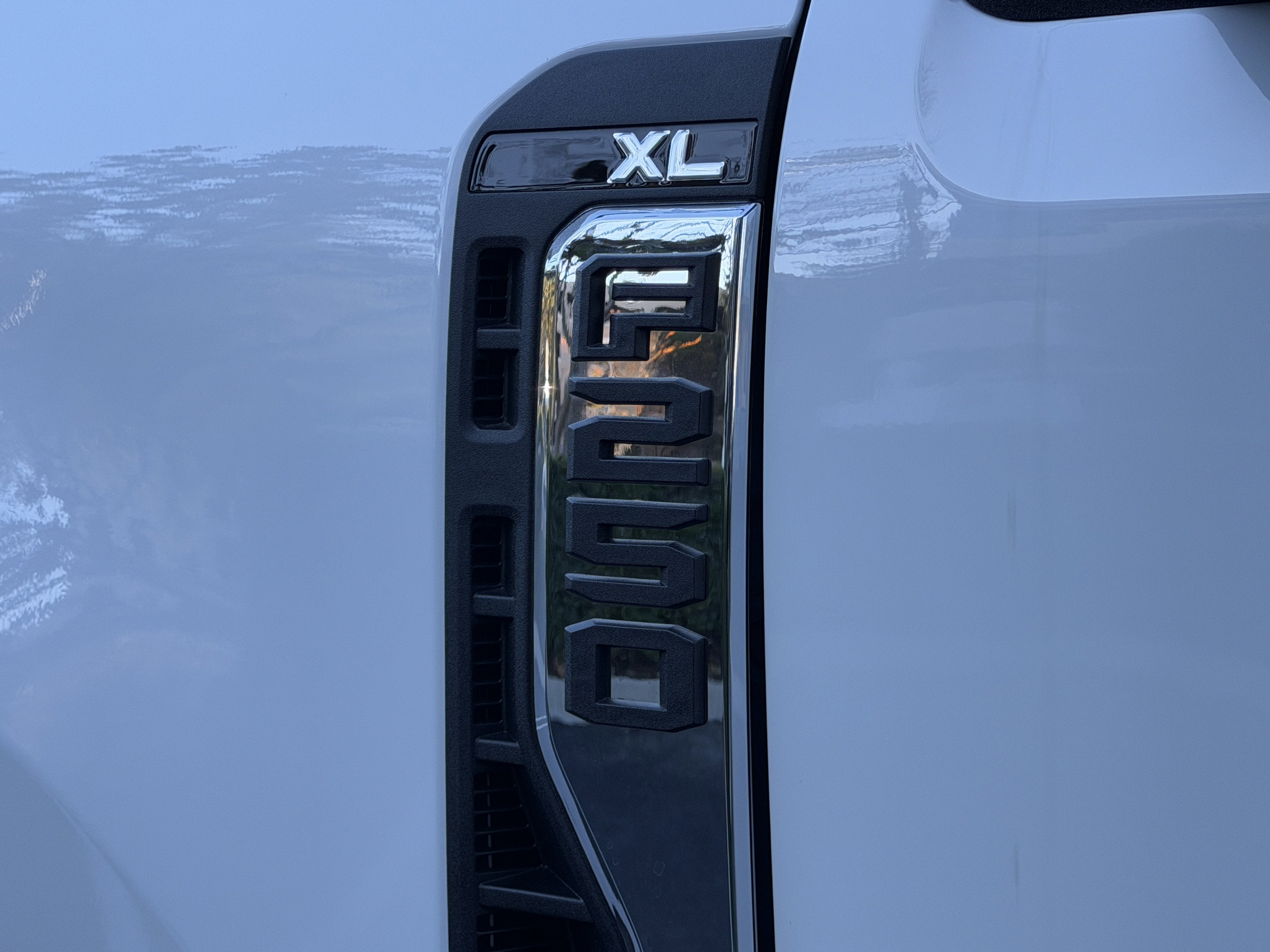 2026 Ford Super Duty F-250 SRW XL 4WD Reg Cab 8' Box