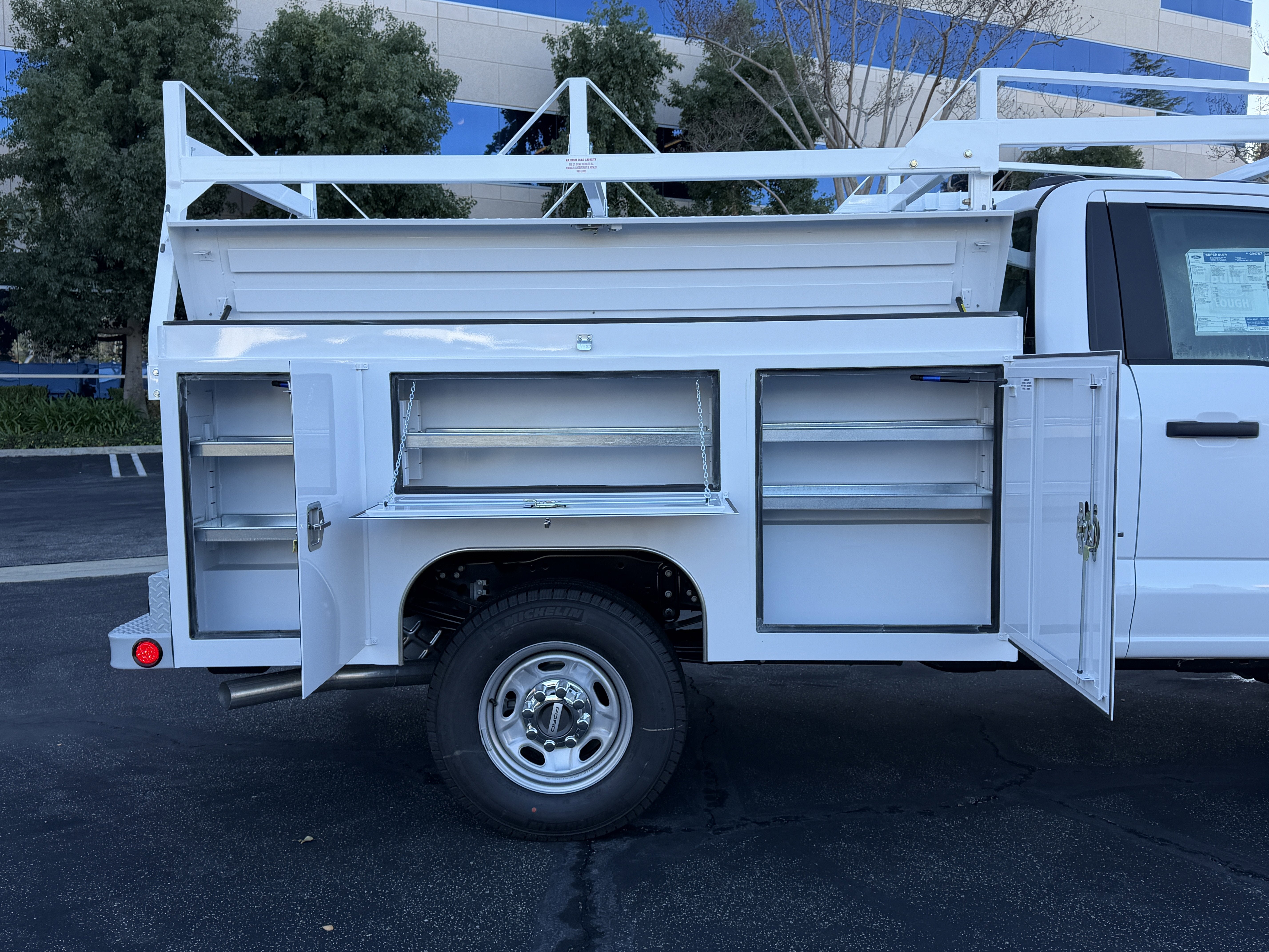 2026 Ford Super Duty F-250 SRW XL 4WD Reg Cab 8' Box