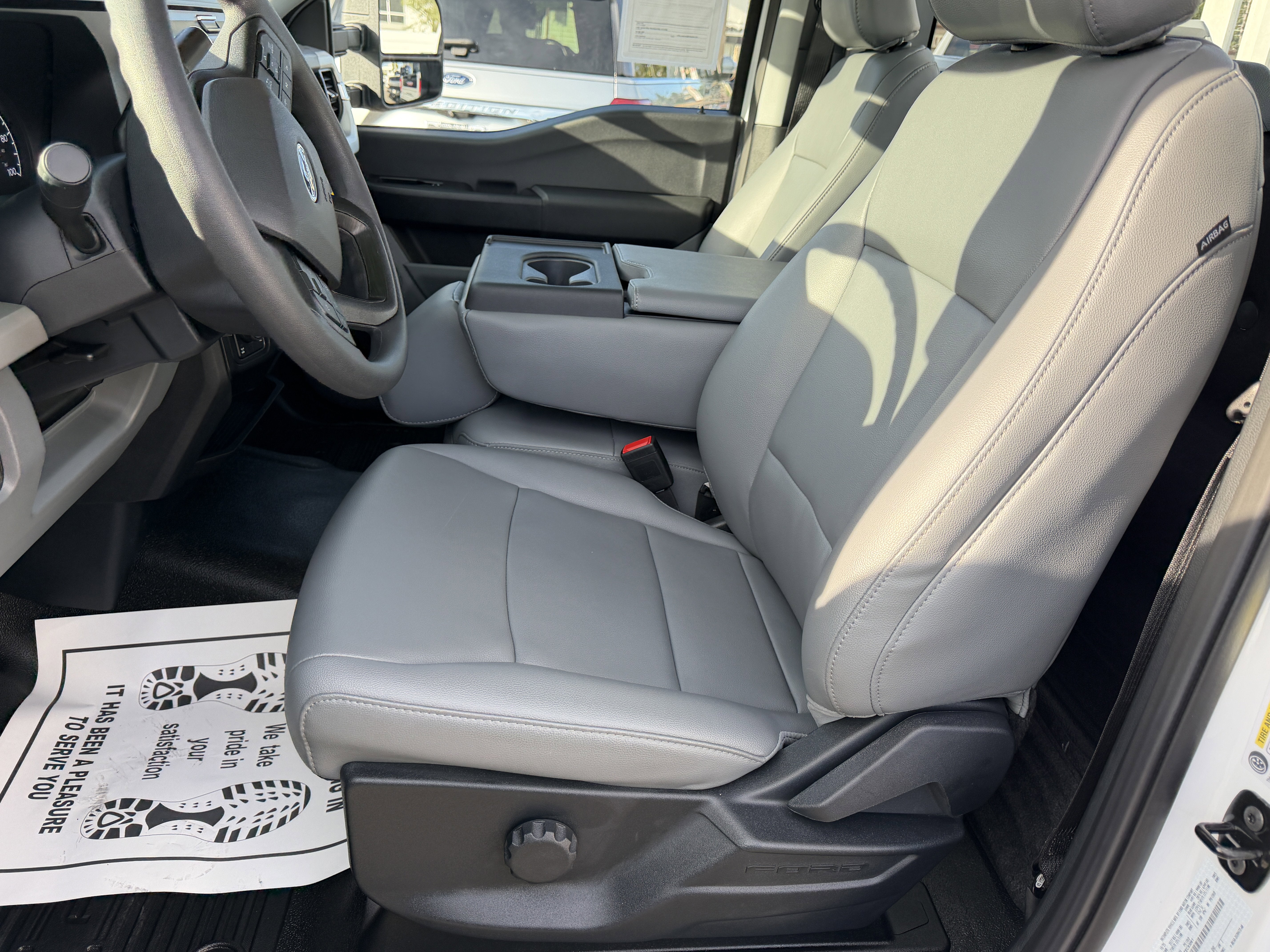 2026 Ford Super Duty F-250 SRW XL 4WD Reg Cab 8' Box