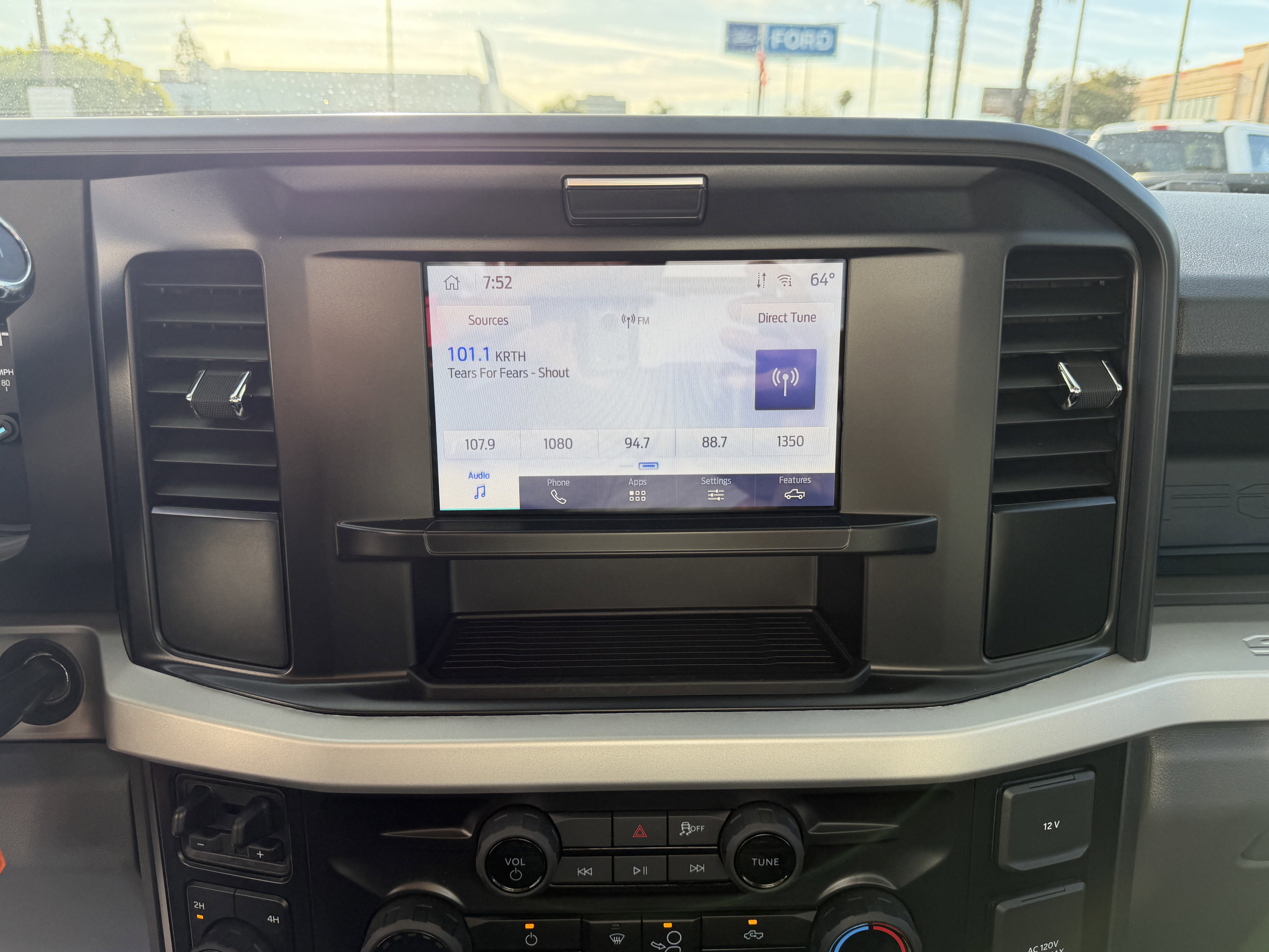 2026 Ford Super Duty F-250 SRW XL 4WD Reg Cab 8' Box