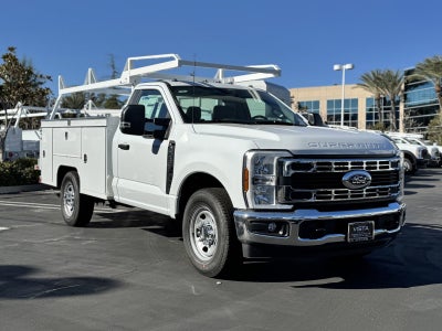 2025 Ford Super Duty F-350 SRW XL 2WD Reg Cab 145 WB 60 CA