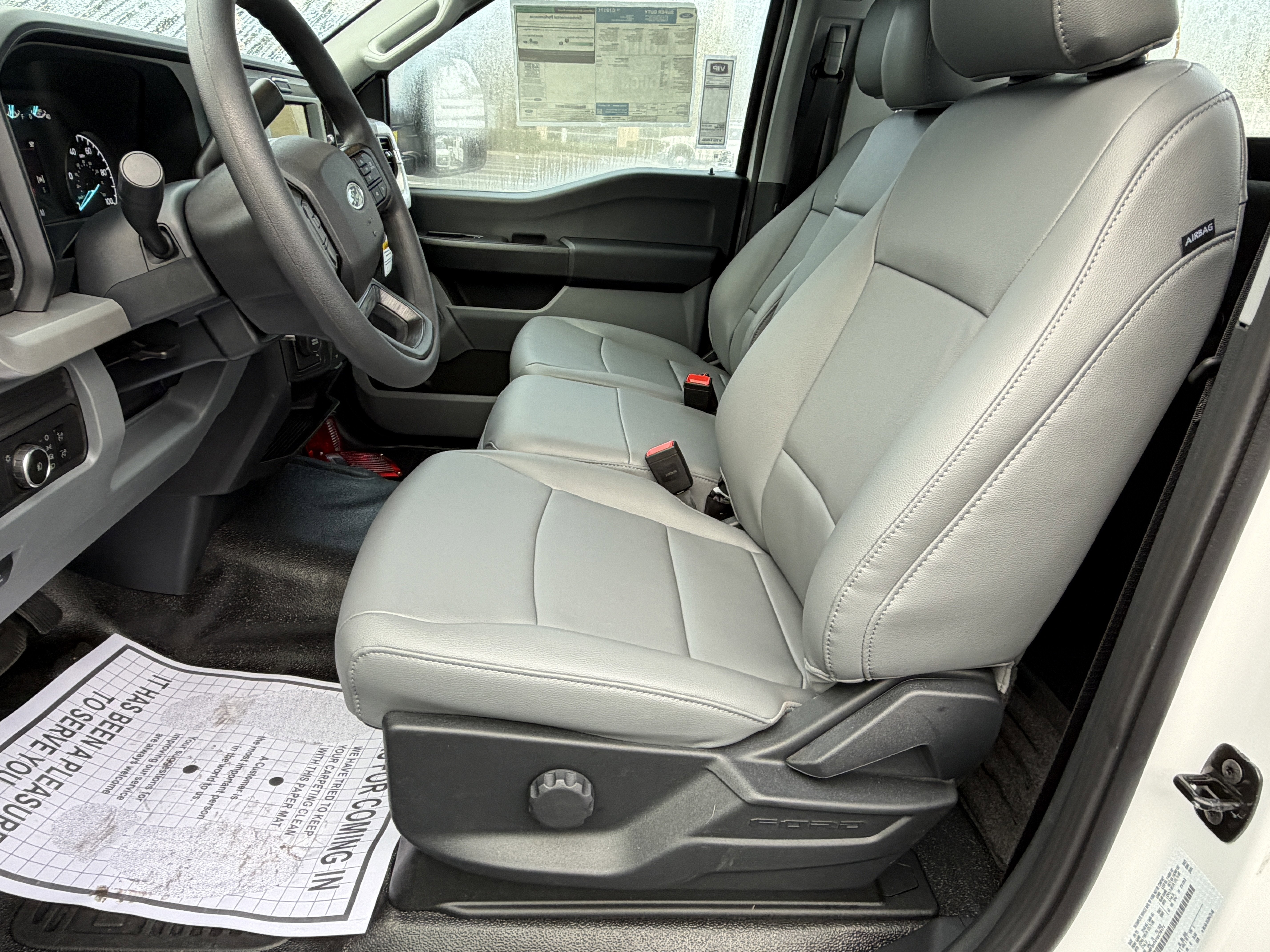 2026 Ford Super Duty F-350 DRW XL 4WD Reg Cab 145 WB 60 CA