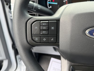 2026 Ford Super Duty F-350 DRW XL 4WD Reg Cab 145 WB 60 CA